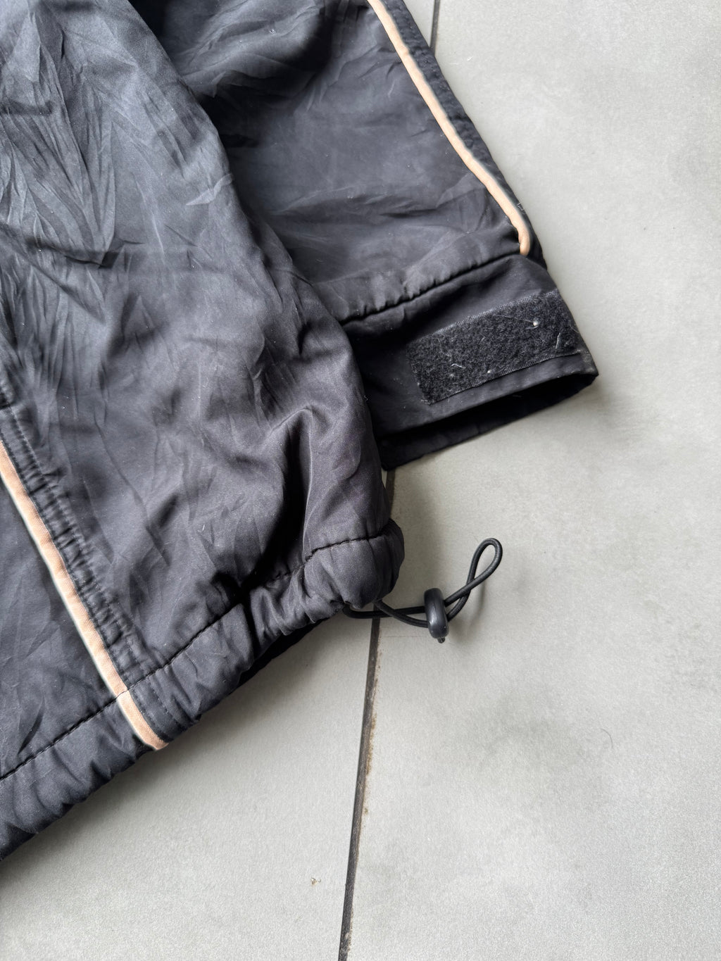 NIKE SWOOSH BLACK VTG JACKET-XL