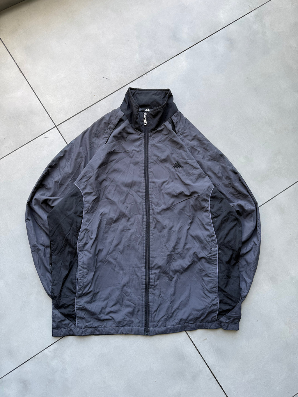 VINTAGE GRAY ADIDAS ZIP-UP WINDBREAKER-XXL