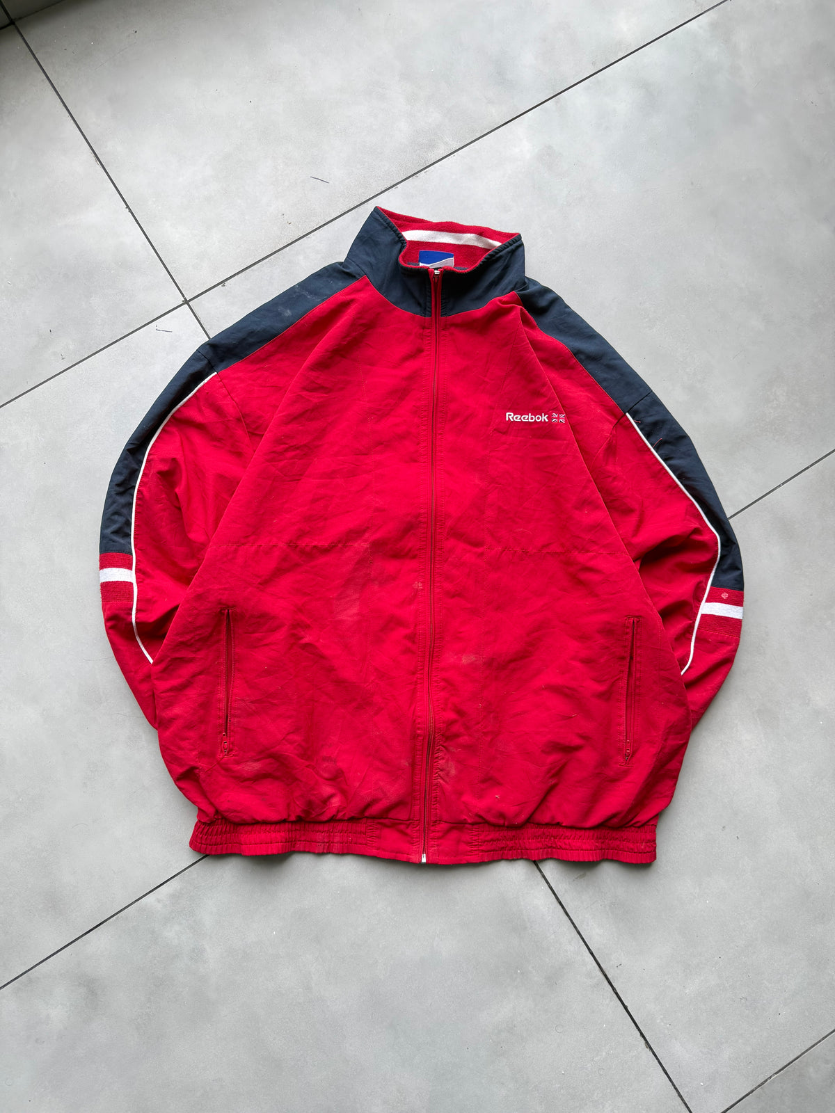 VINTAGE REEBOK RED