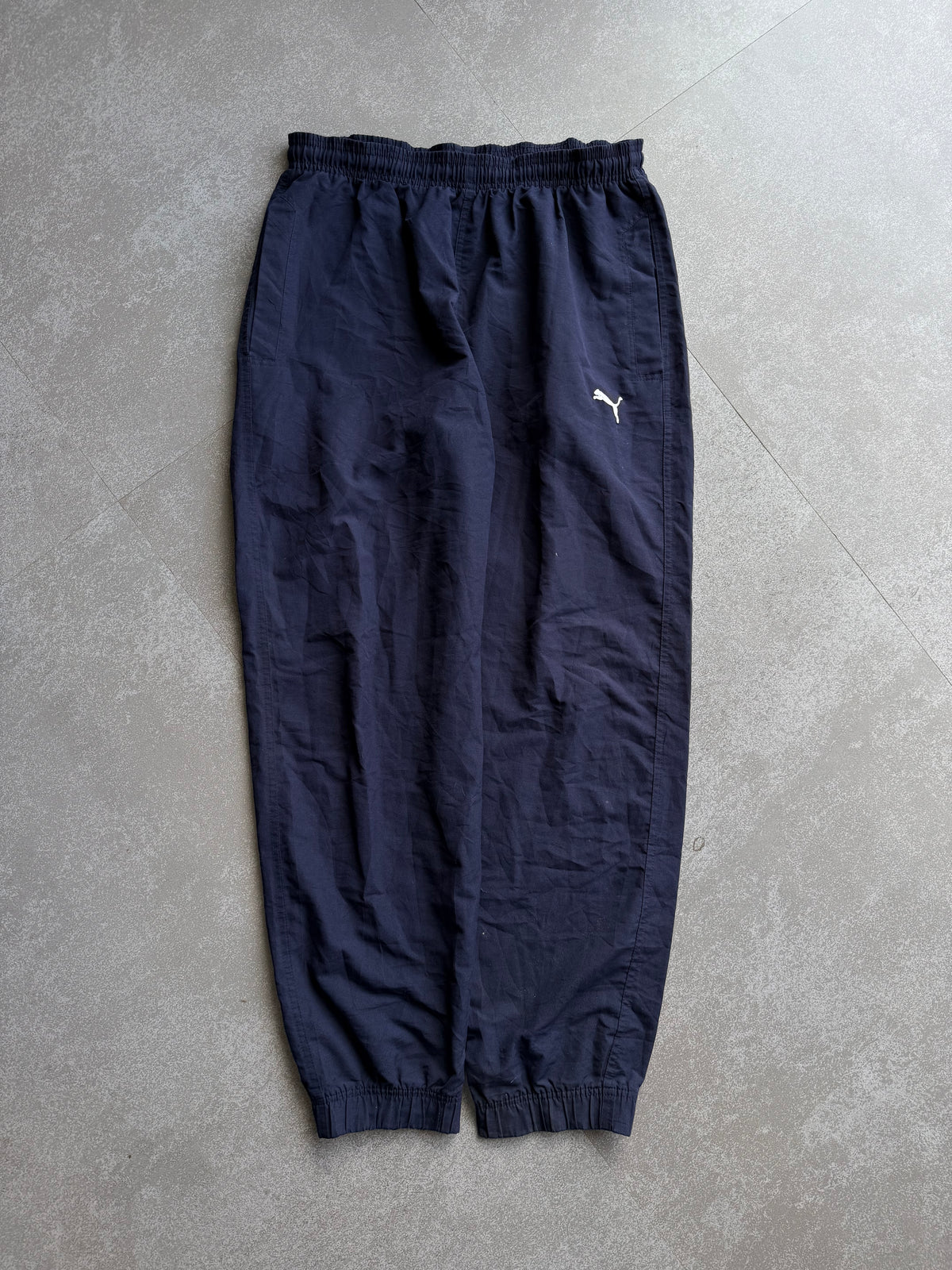 PUMA TRACK PANTS-L