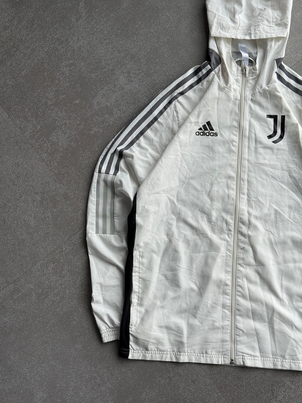 ADIDAS JUVENTUS VINTAGE JACKET-L