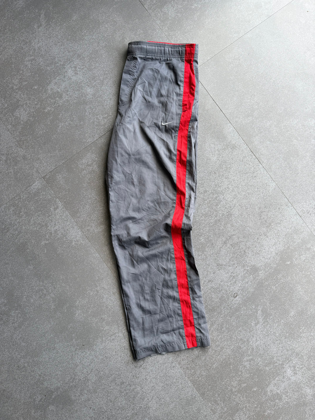 NIKE TRACK PANTS-XL