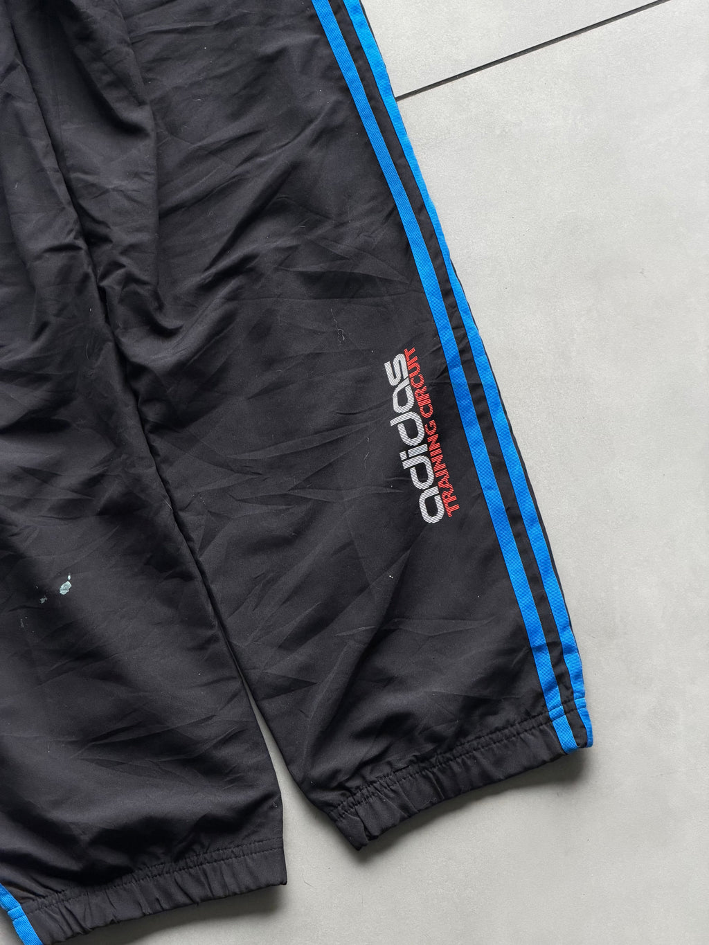 ADIDAS STRIPED TRACK PANT [30-M]