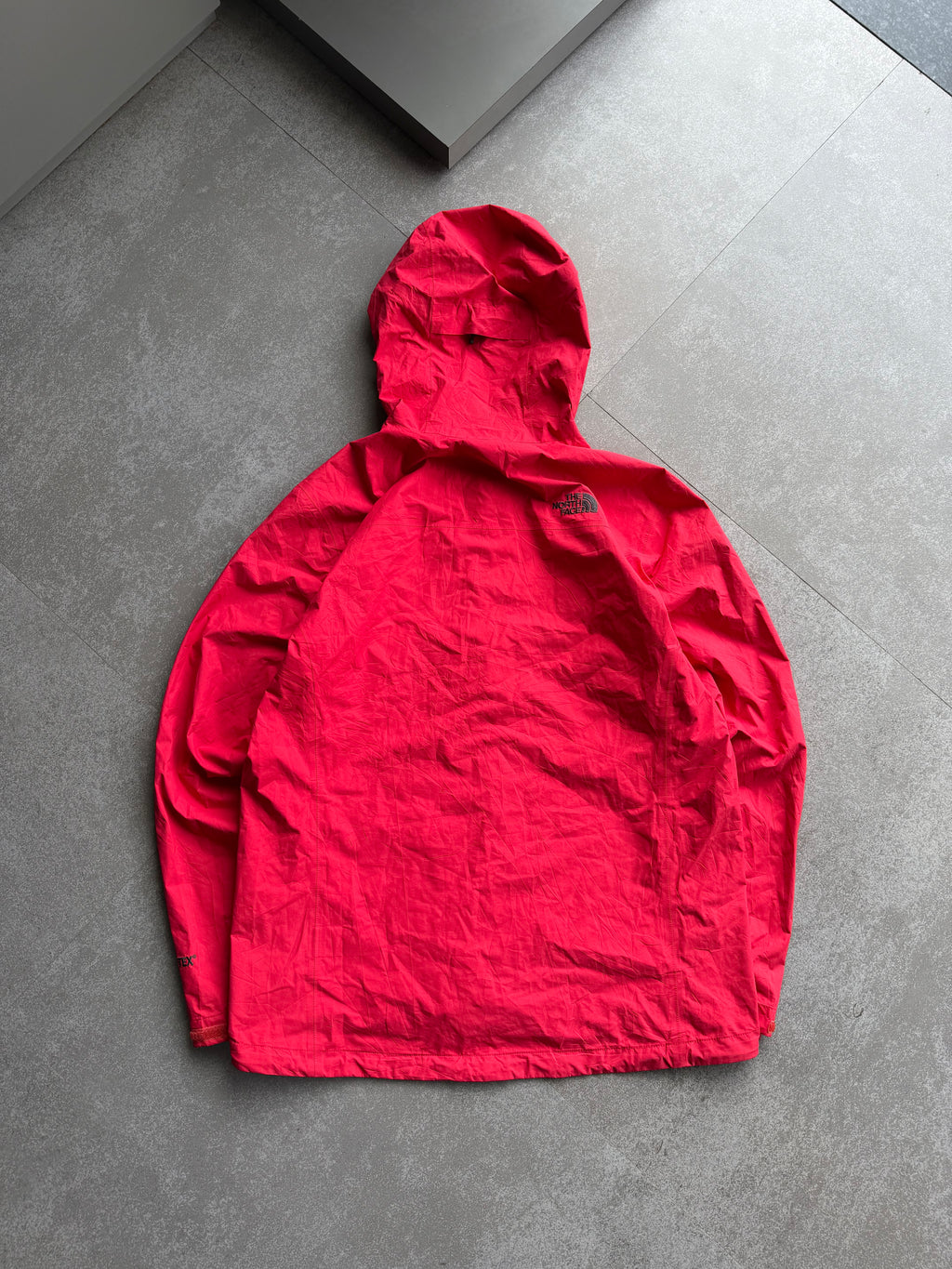 NORTH FACE RED JACKET-M