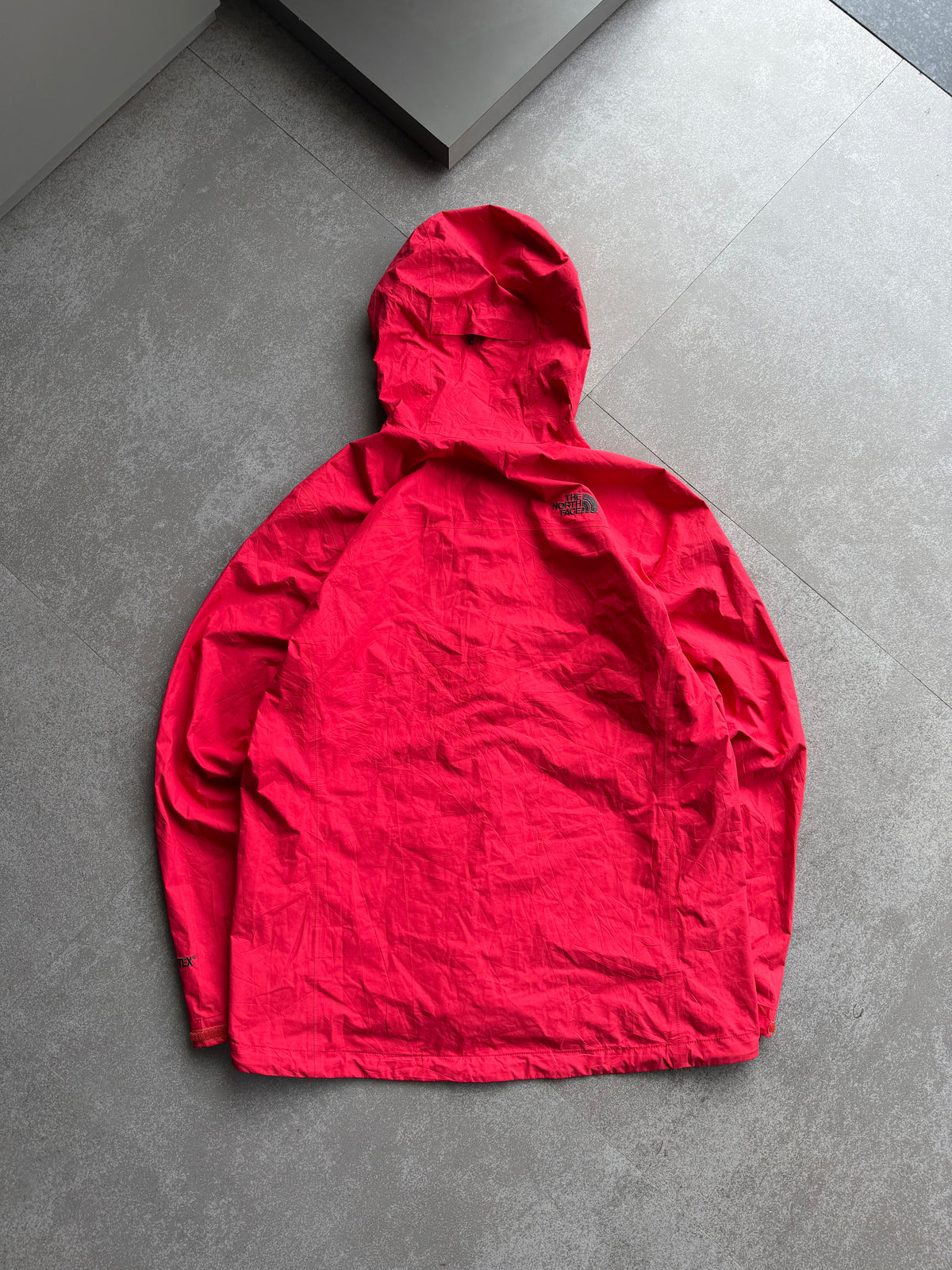 NORTH FACE RED JACKET-M