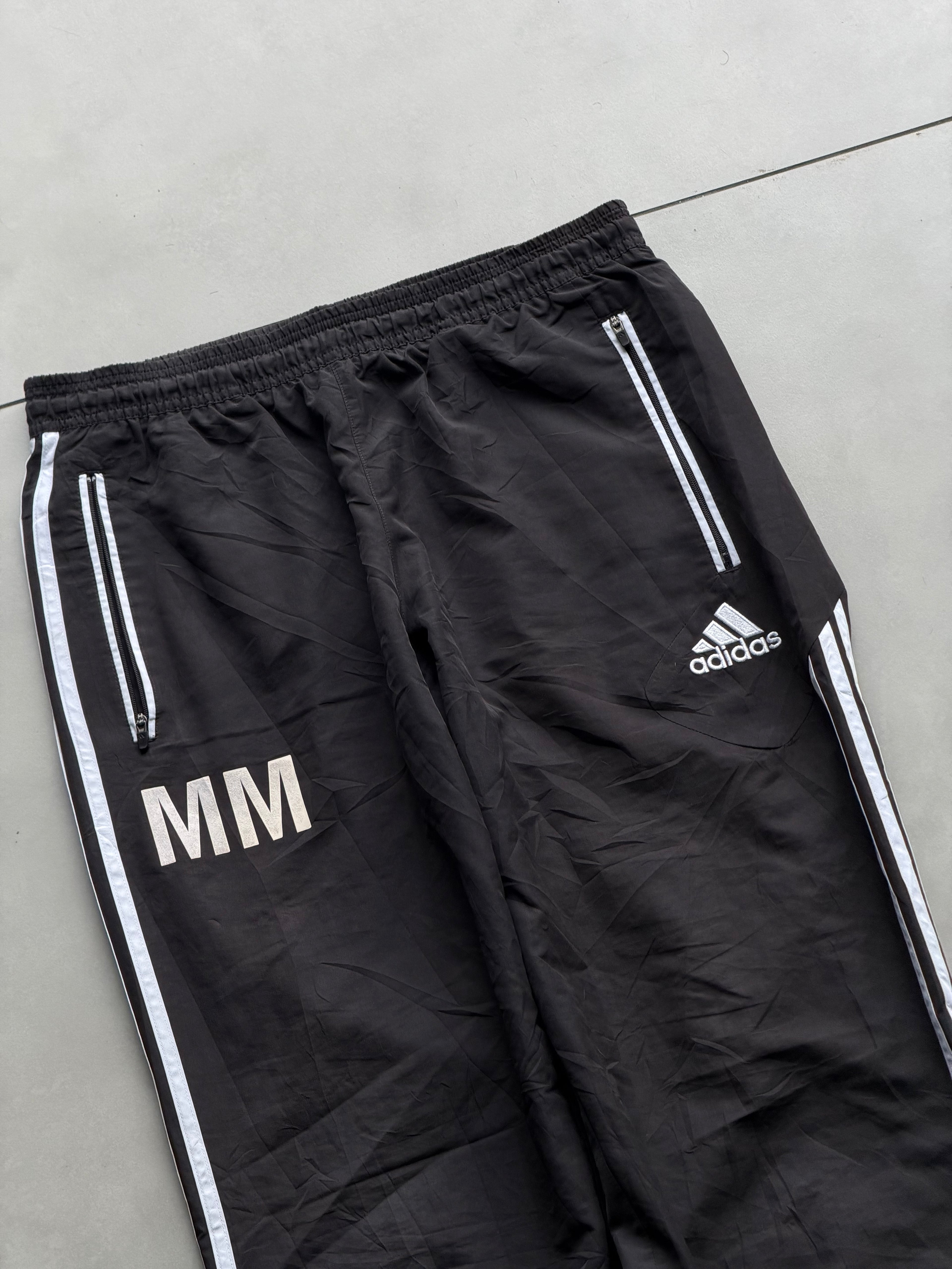 ADIDAS ORGINAL STRIPED TRACK