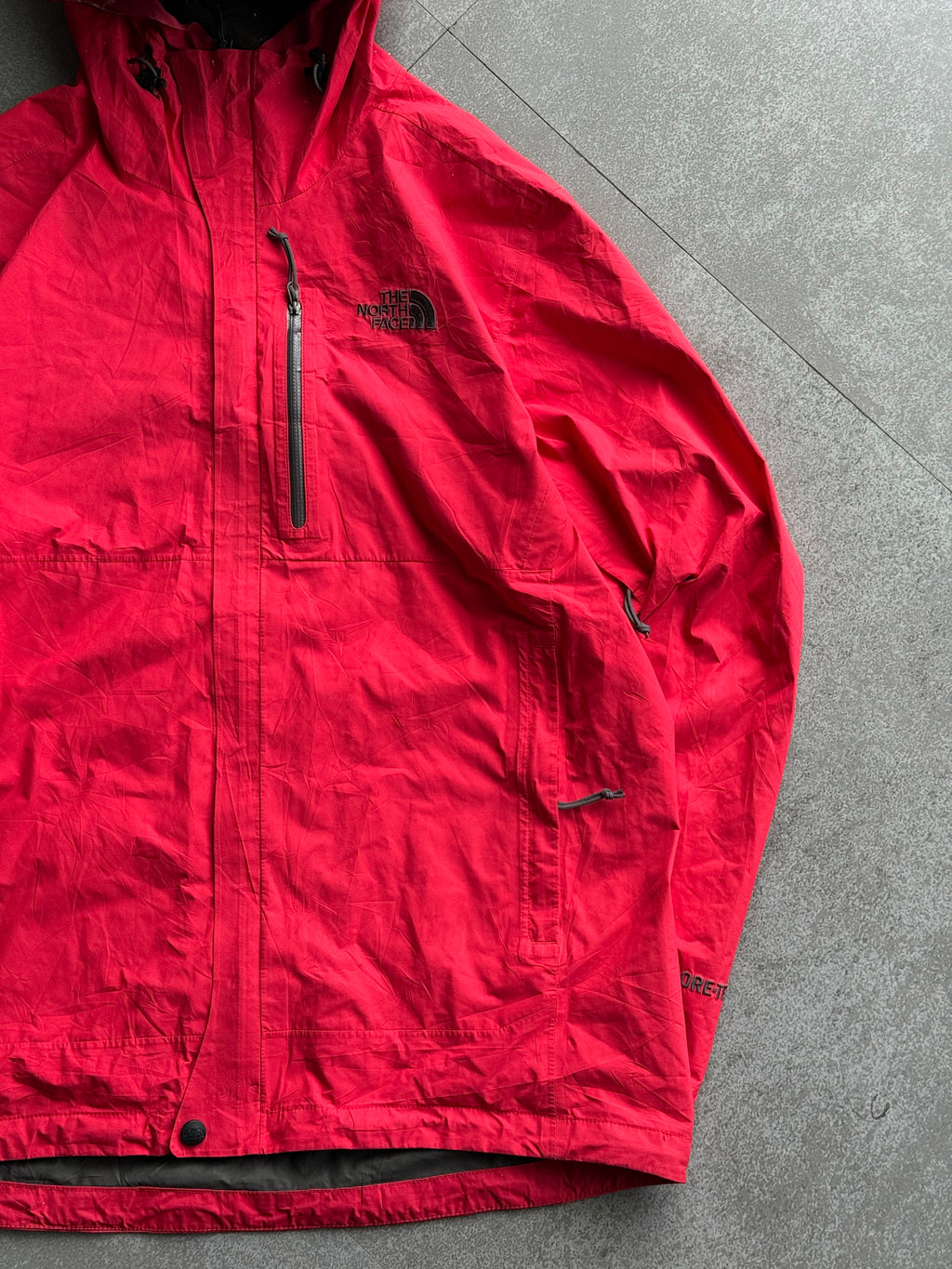 NORTH FACE RED JACKET-M