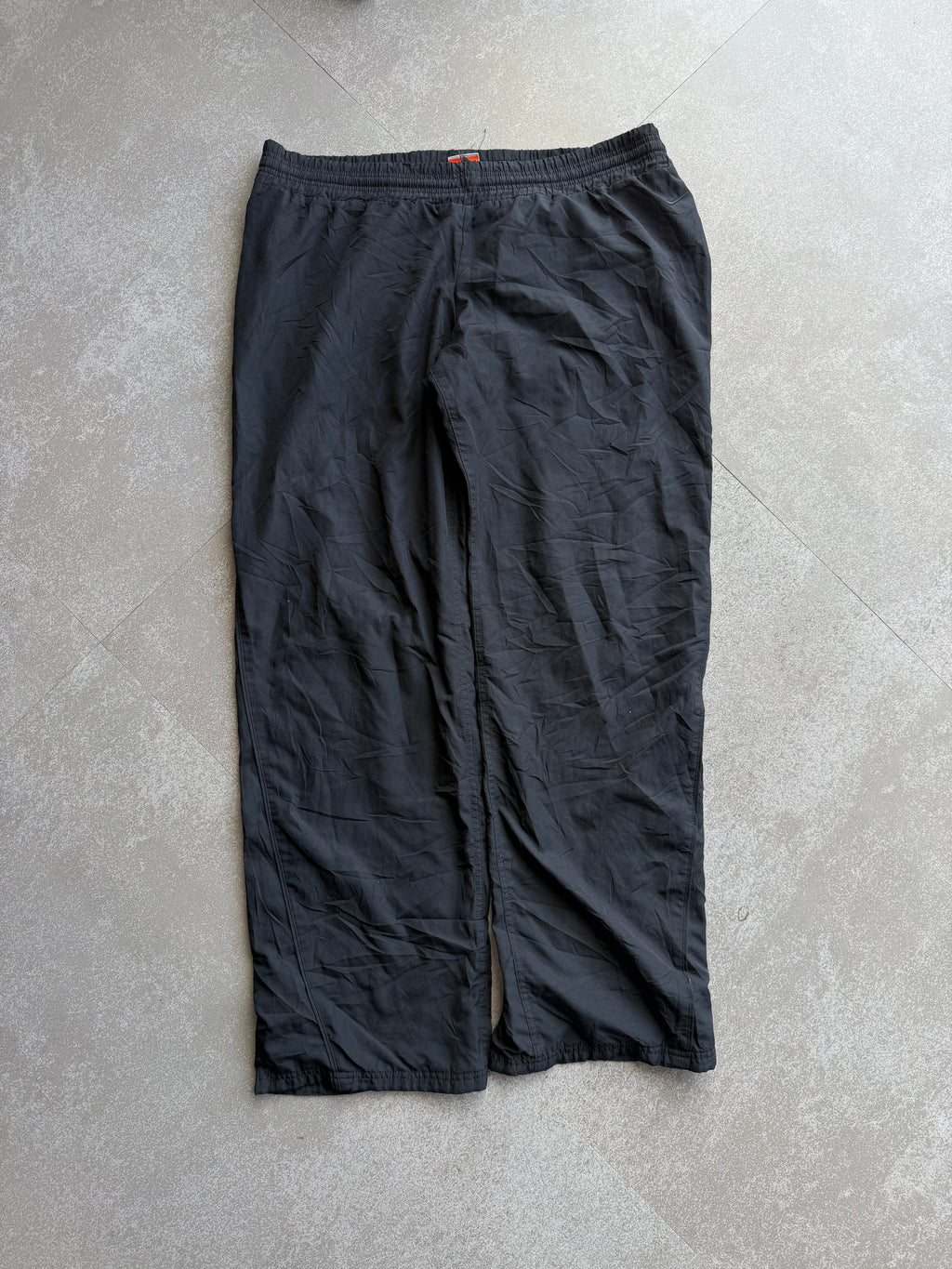 NIKE TRACK PANTS-XL