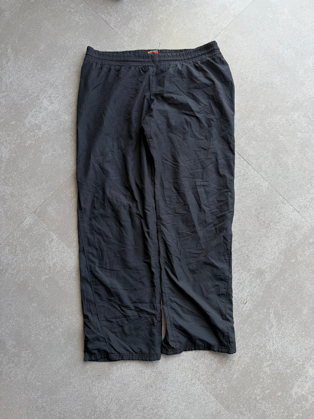 NIKE TRACK PANTS-XL