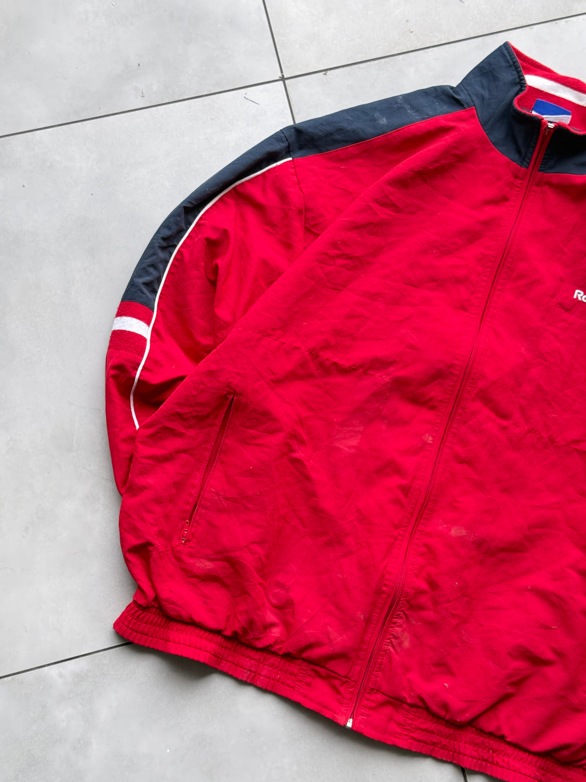 VINTAGE REEBOK RED