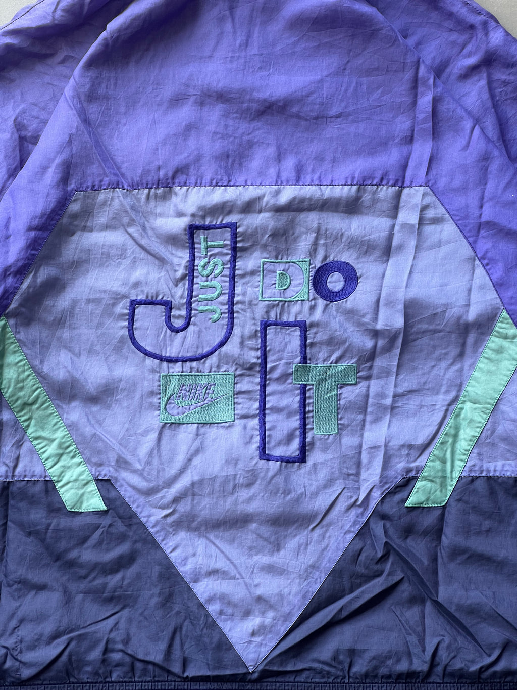 NIKE “JUSTDOIT” VTG JACKET- XXL
