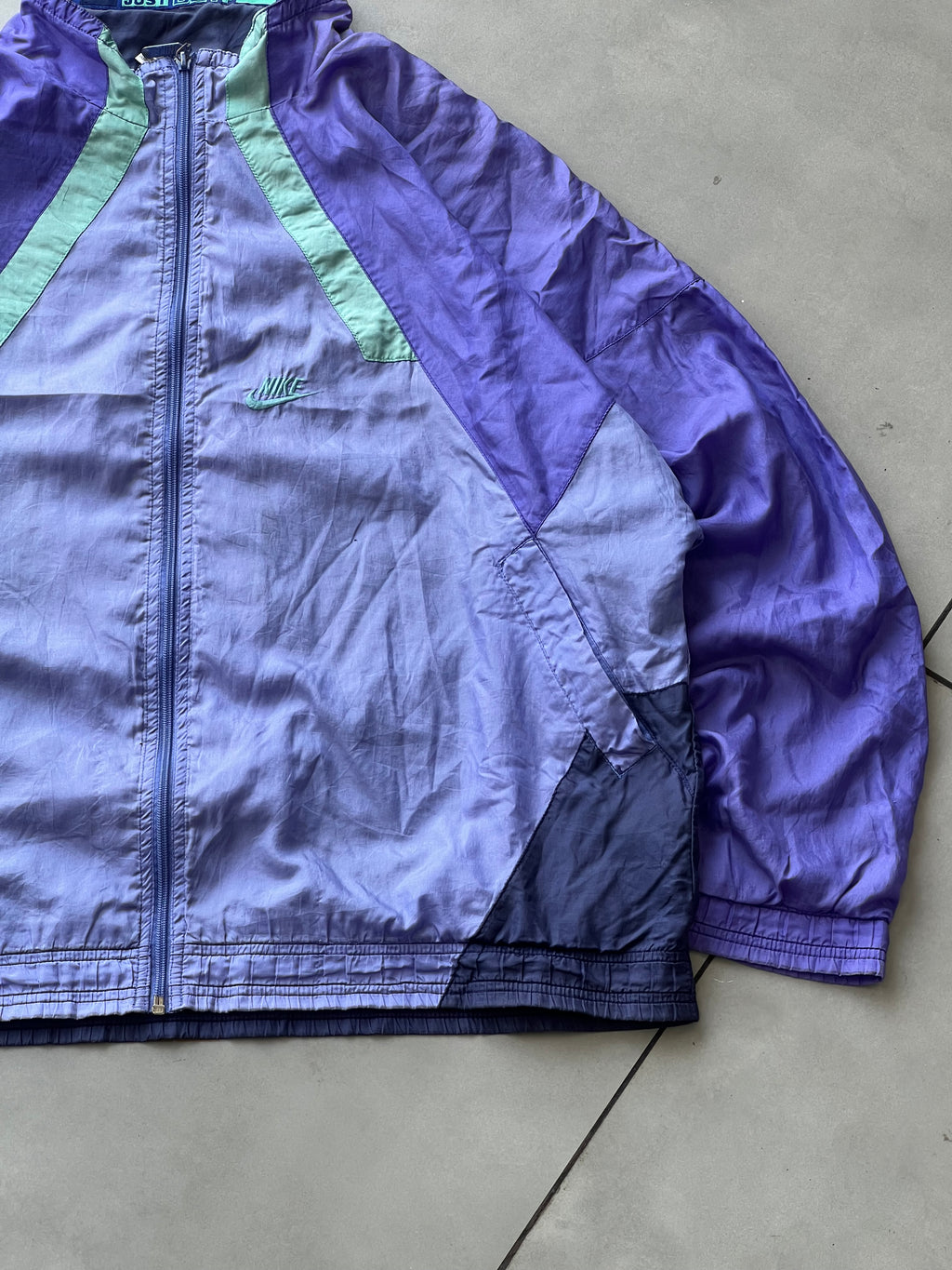 NIKE “JUSTDOIT” VTG JACKET- XXL