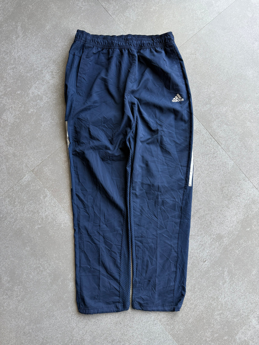 ADIDAS TRACK PANTS-M