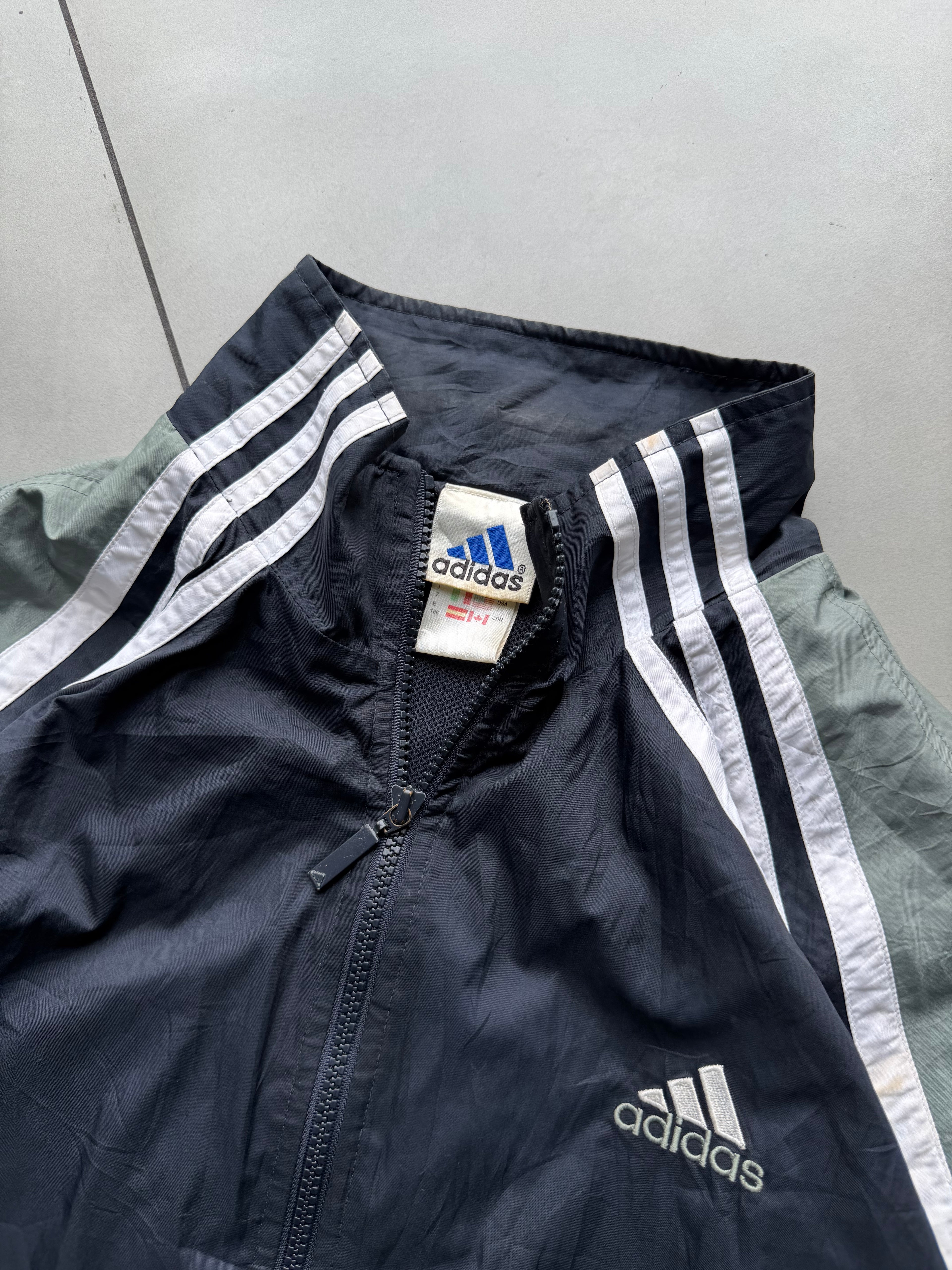ADIDAS JACKET-XL