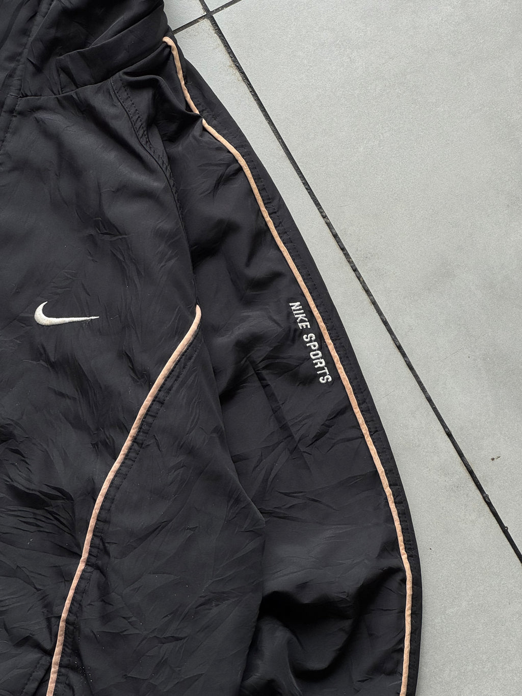 NIKE SWOOSH BLACK VTG JACKET-XL