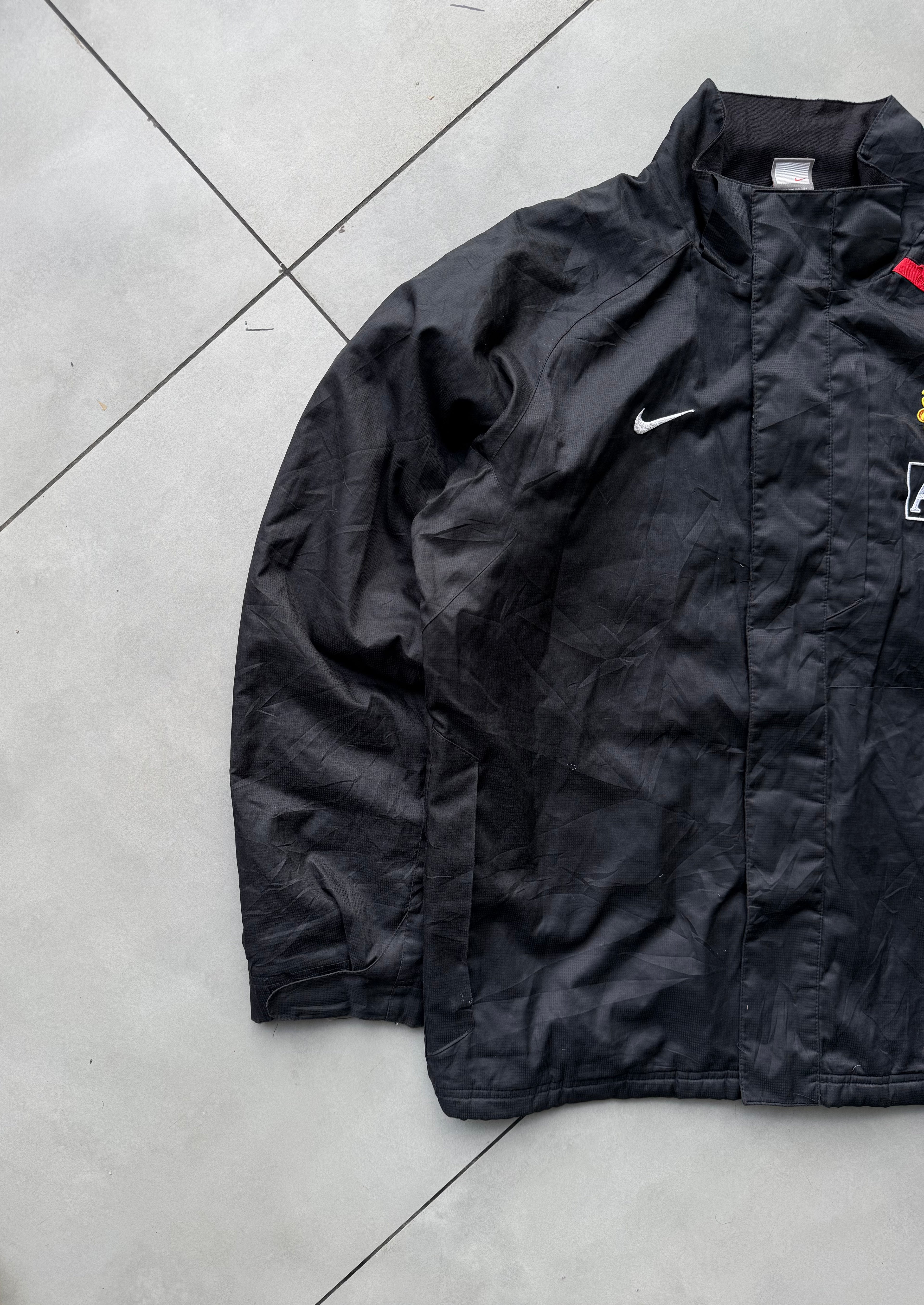 MANCHESTER UNITED JACKET- XL