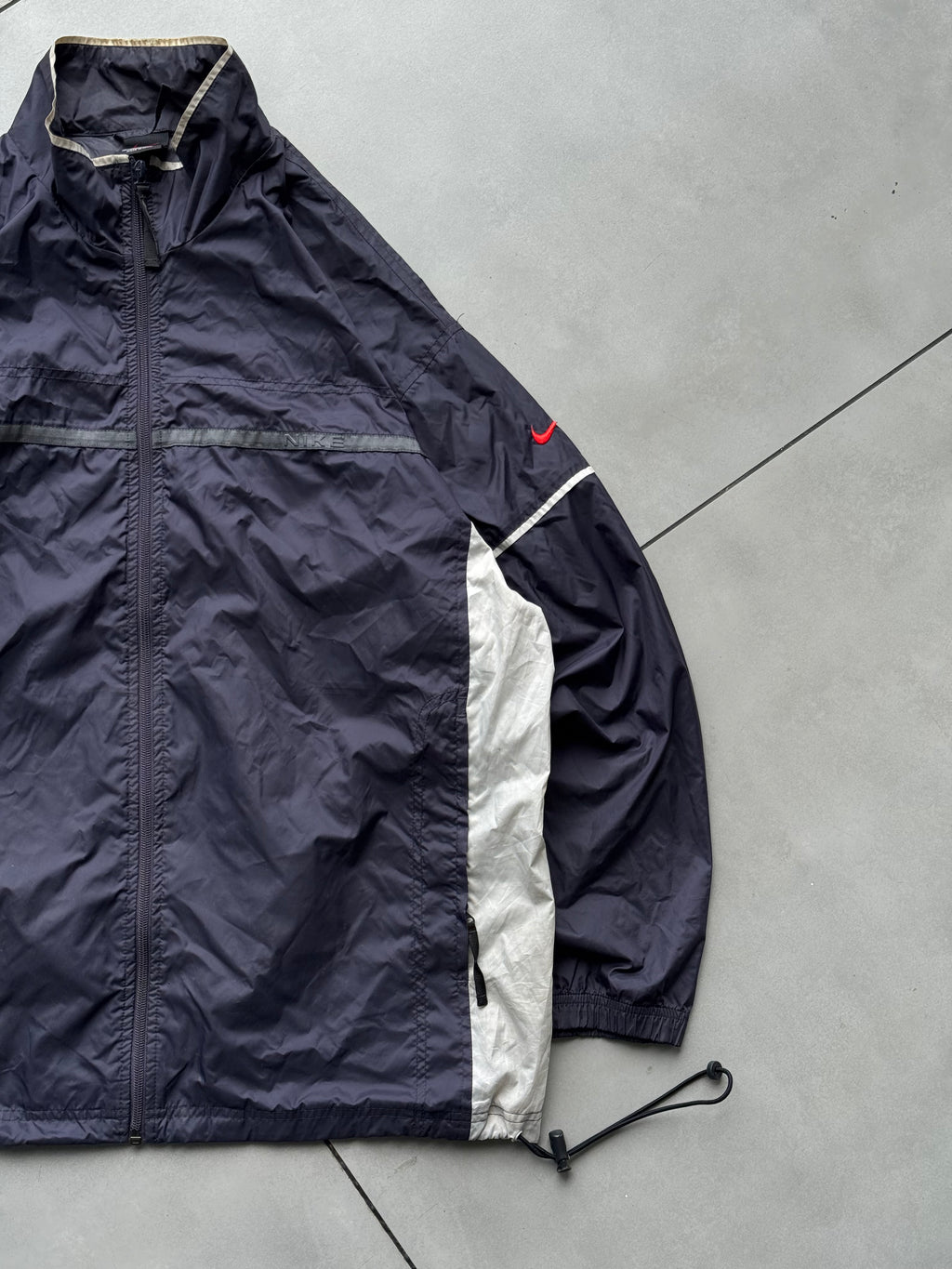 NIKE LIGHT ZIP WINDBREAKER JACKET-XL