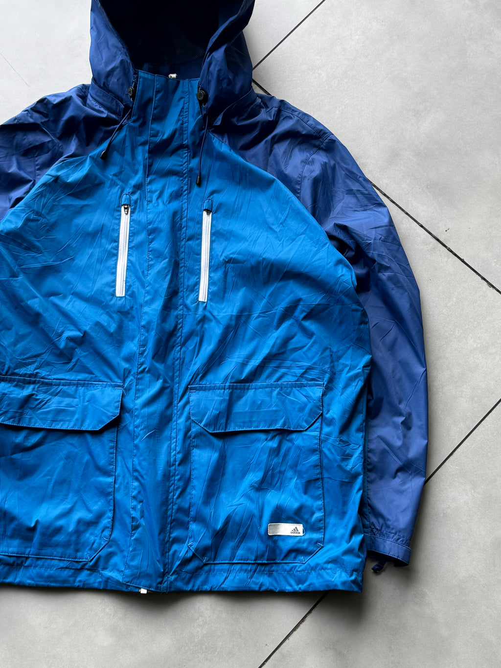 ADIDAS HOODIED VTG TRECKING WINBREAKER- XL