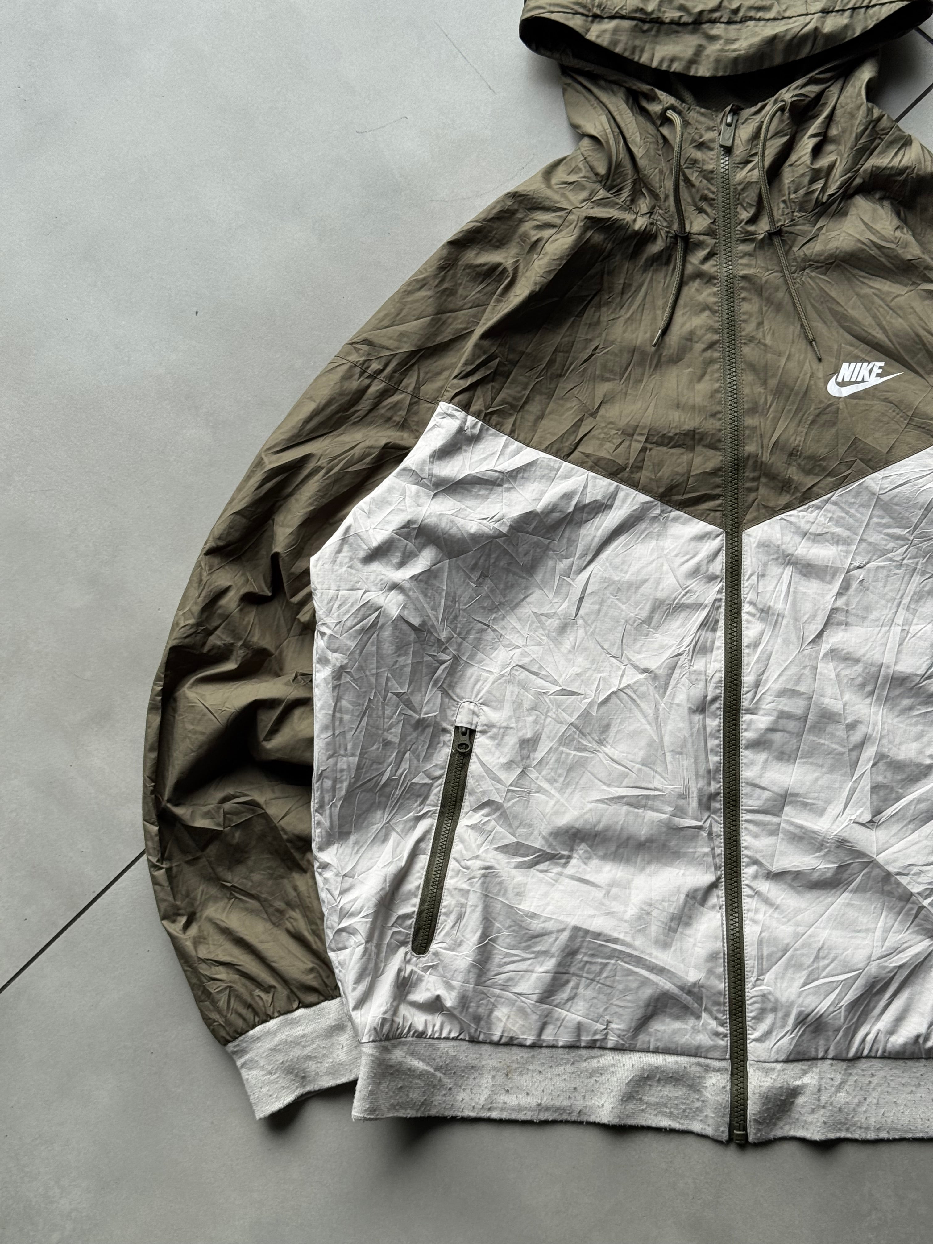 NIKE HOODIED JACKET-L