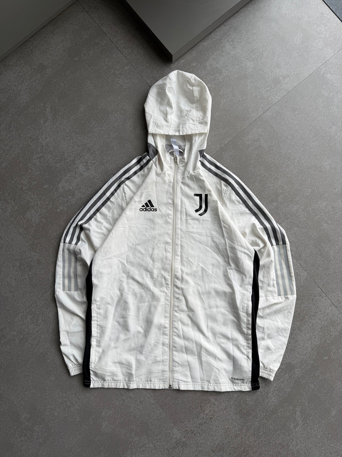 ADIDAS JUVENTUS VINTAGE JACKET-L