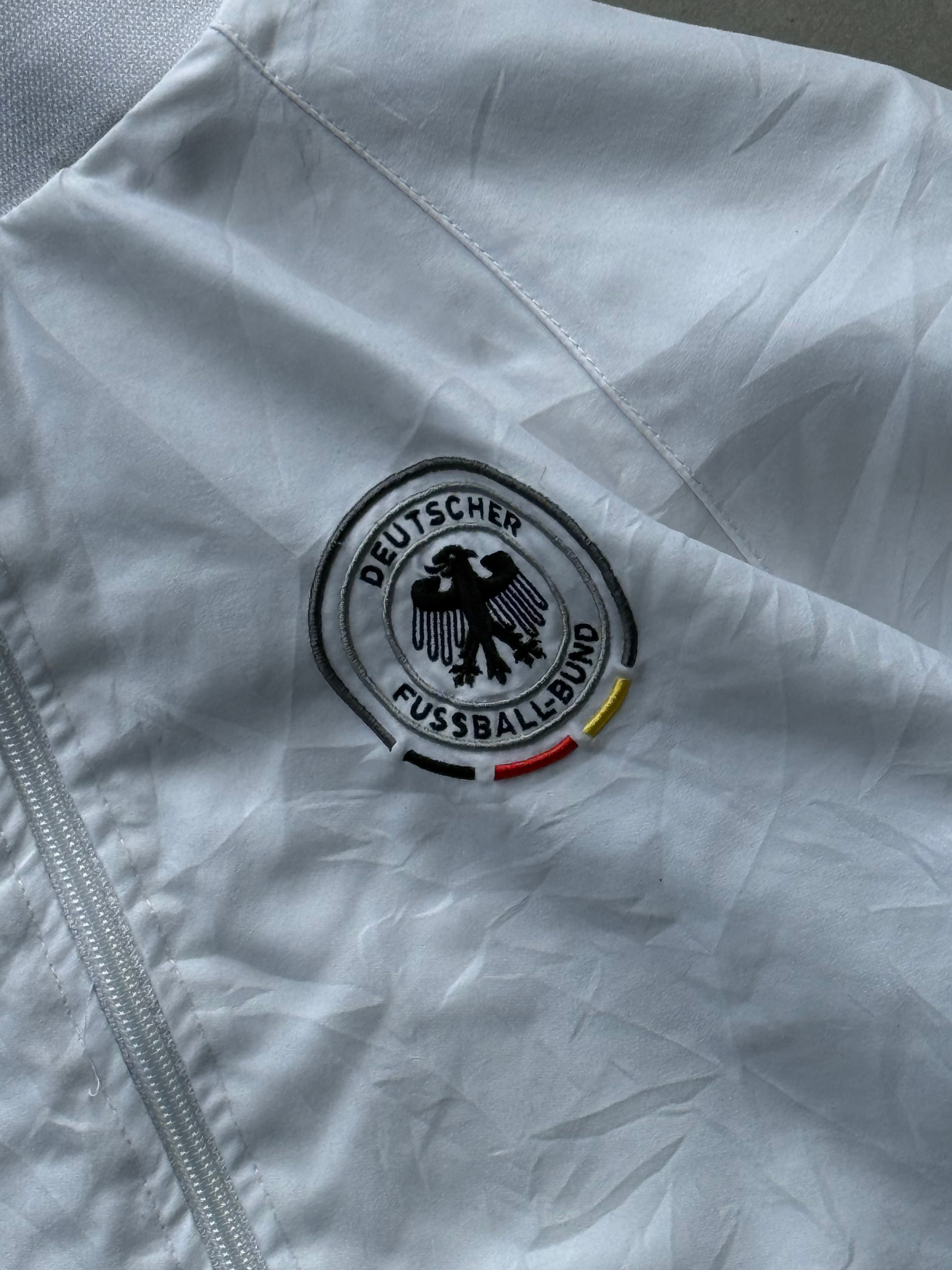 GERMAN VINTAGE FOOTBALL JACKET-M