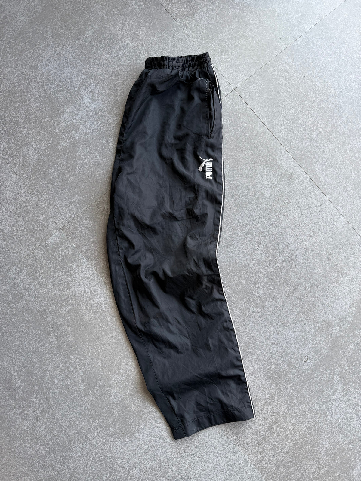 PUMA TRACK PANTS-M