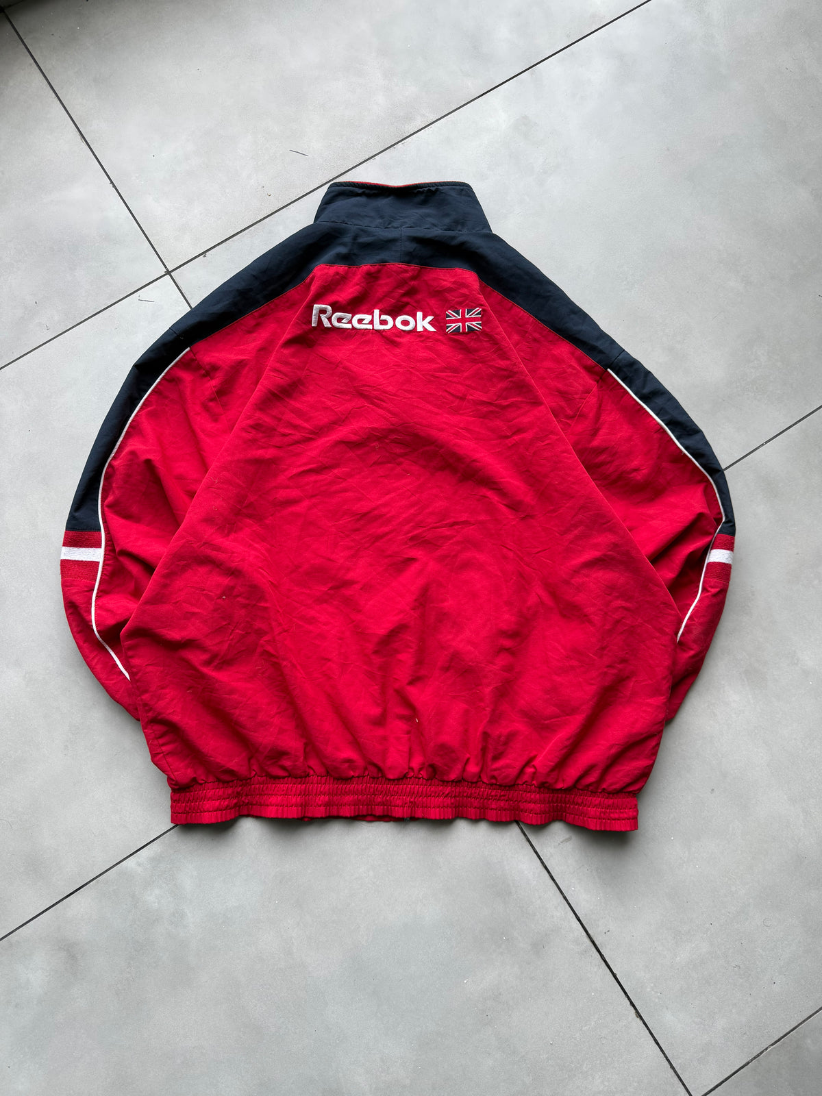 VINTAGE REEBOK RED