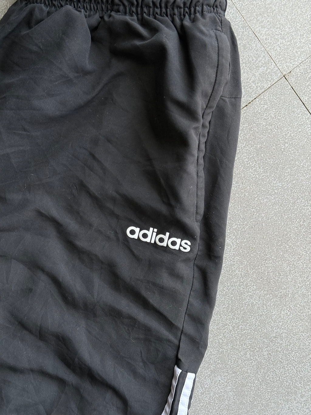 ADIDAS BLACK TRACK PANTS-L