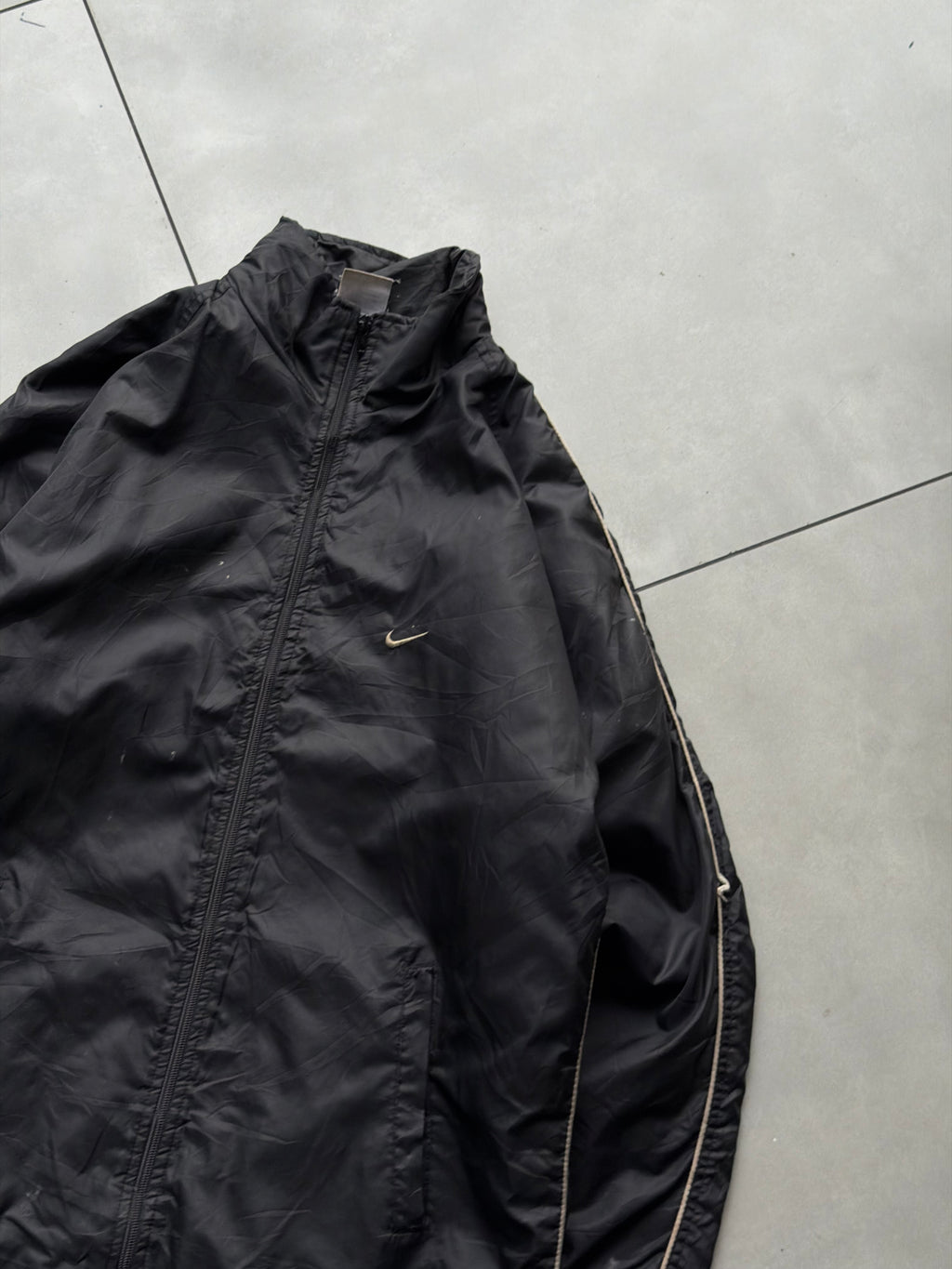 NIKE VINTAGE BLACK- XL
