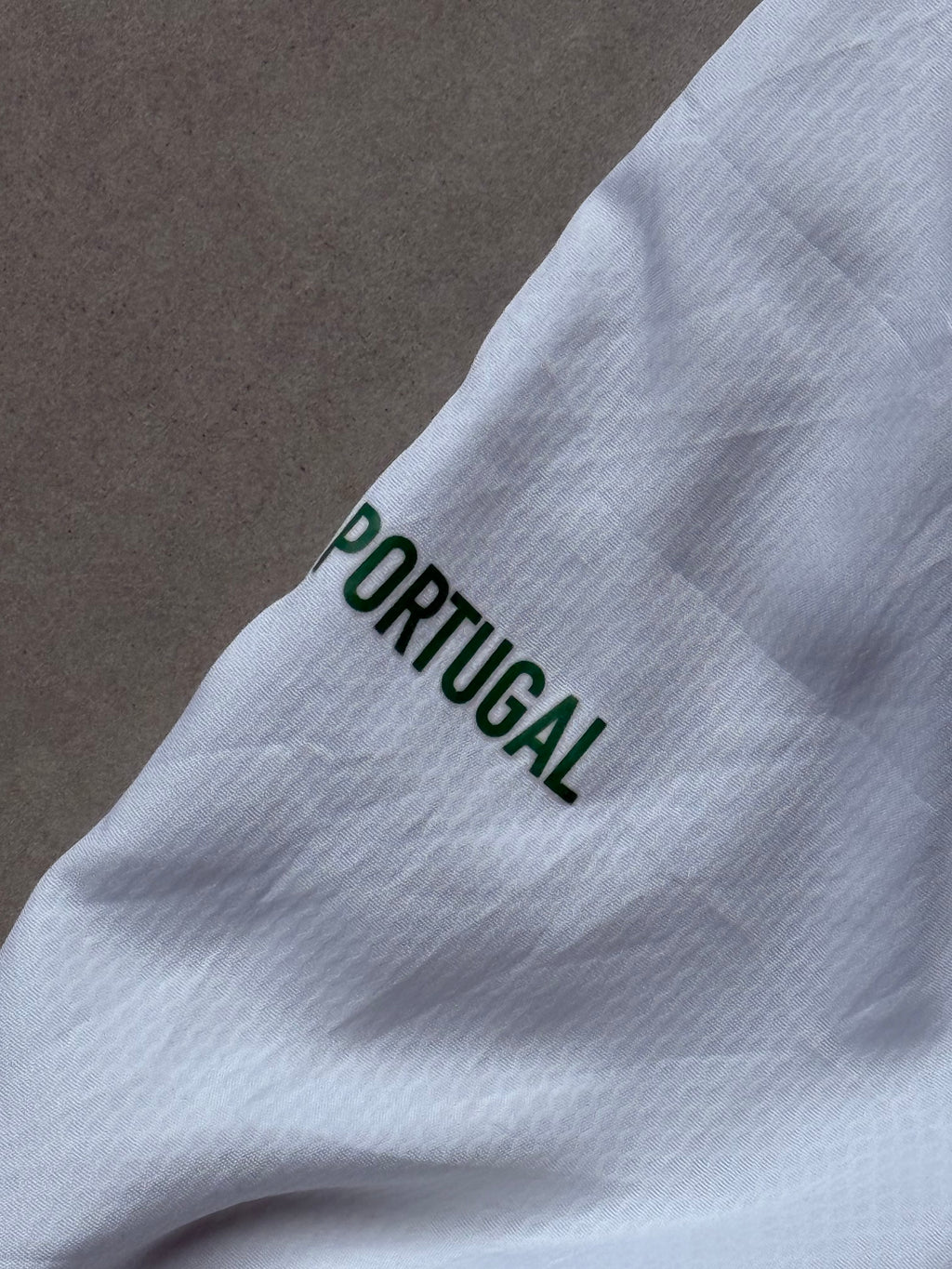 PORTUGAL VINTAGE FOOTBALL JACKET-L