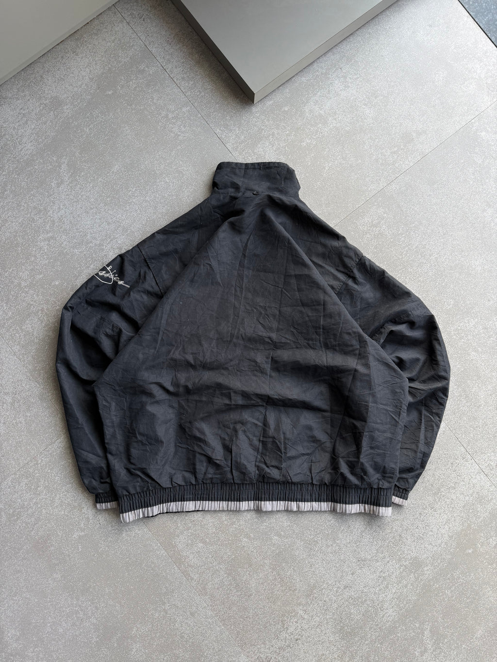 NIKE BLACK VINTAGE JACKET-L/XL