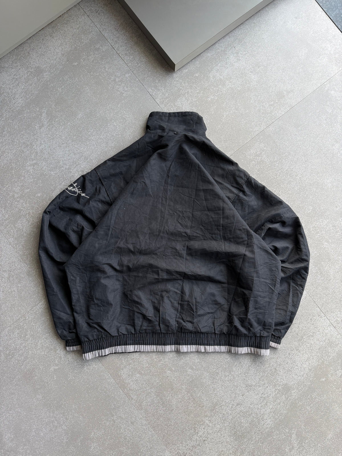 NIKE BLACK VINTAGE JACKET-L/XL