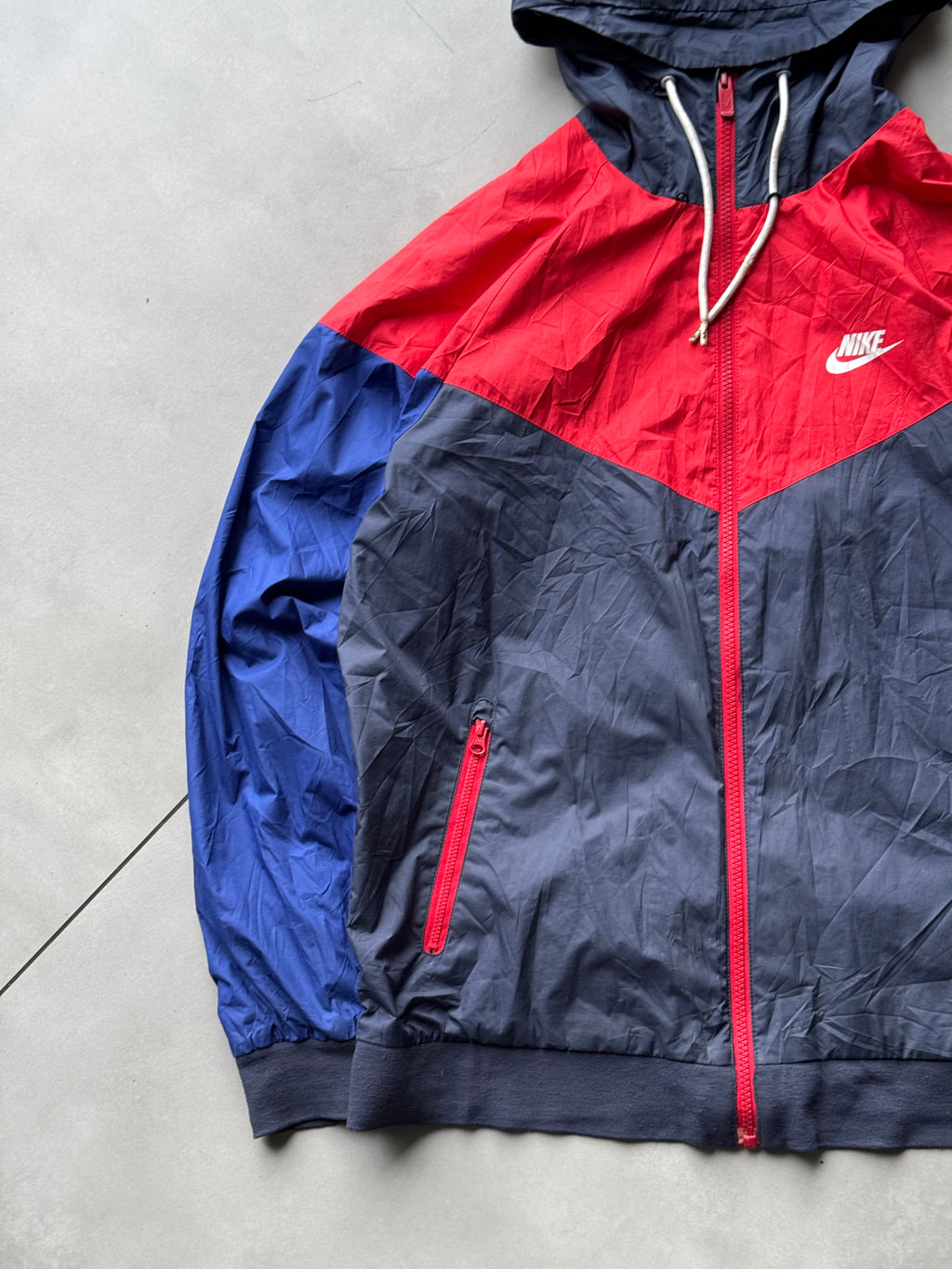 NIKE HOODIED VTG JACKET- L
