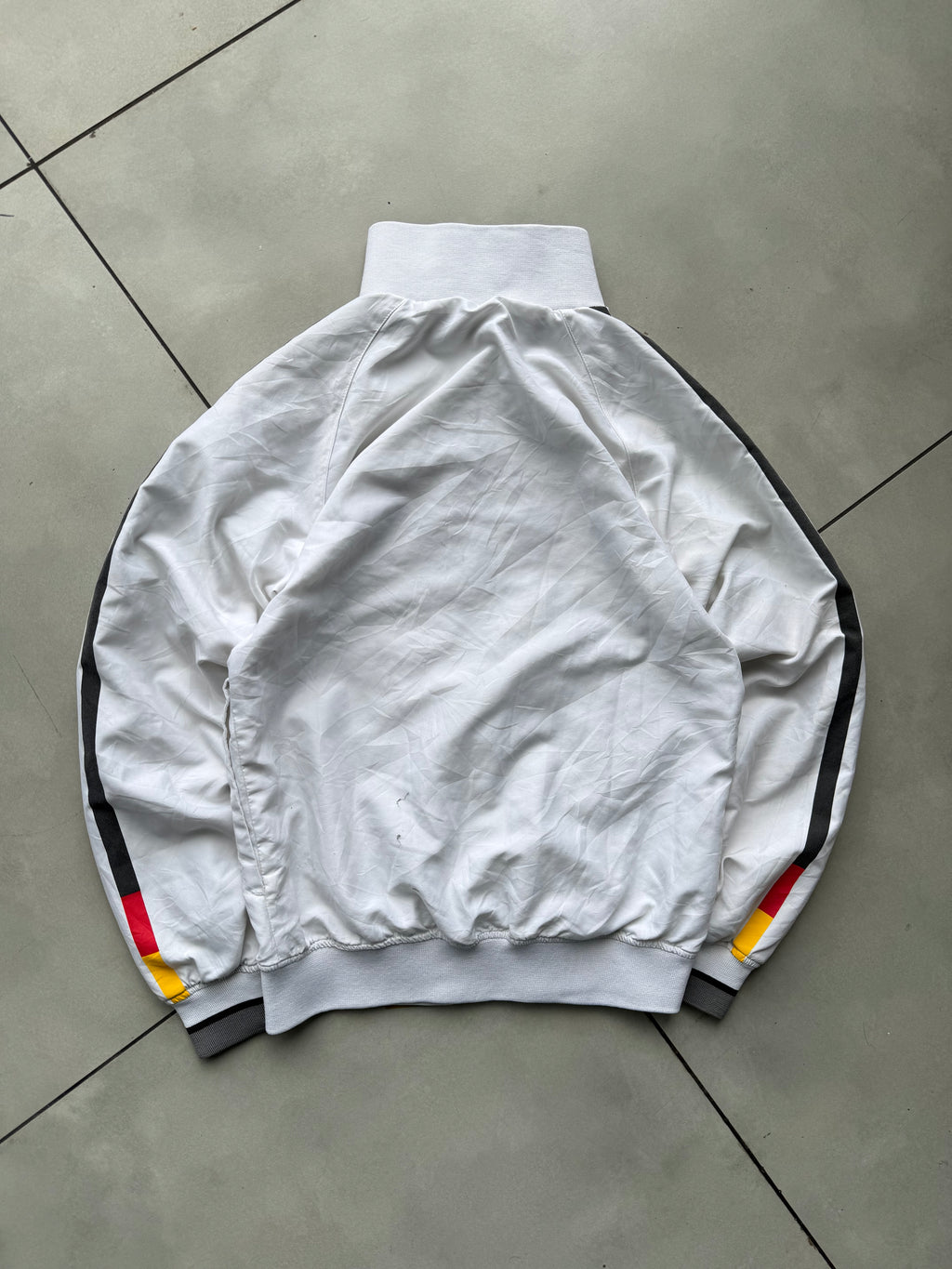 GERMAN VINTAGE FOOTBALL JACKET-M