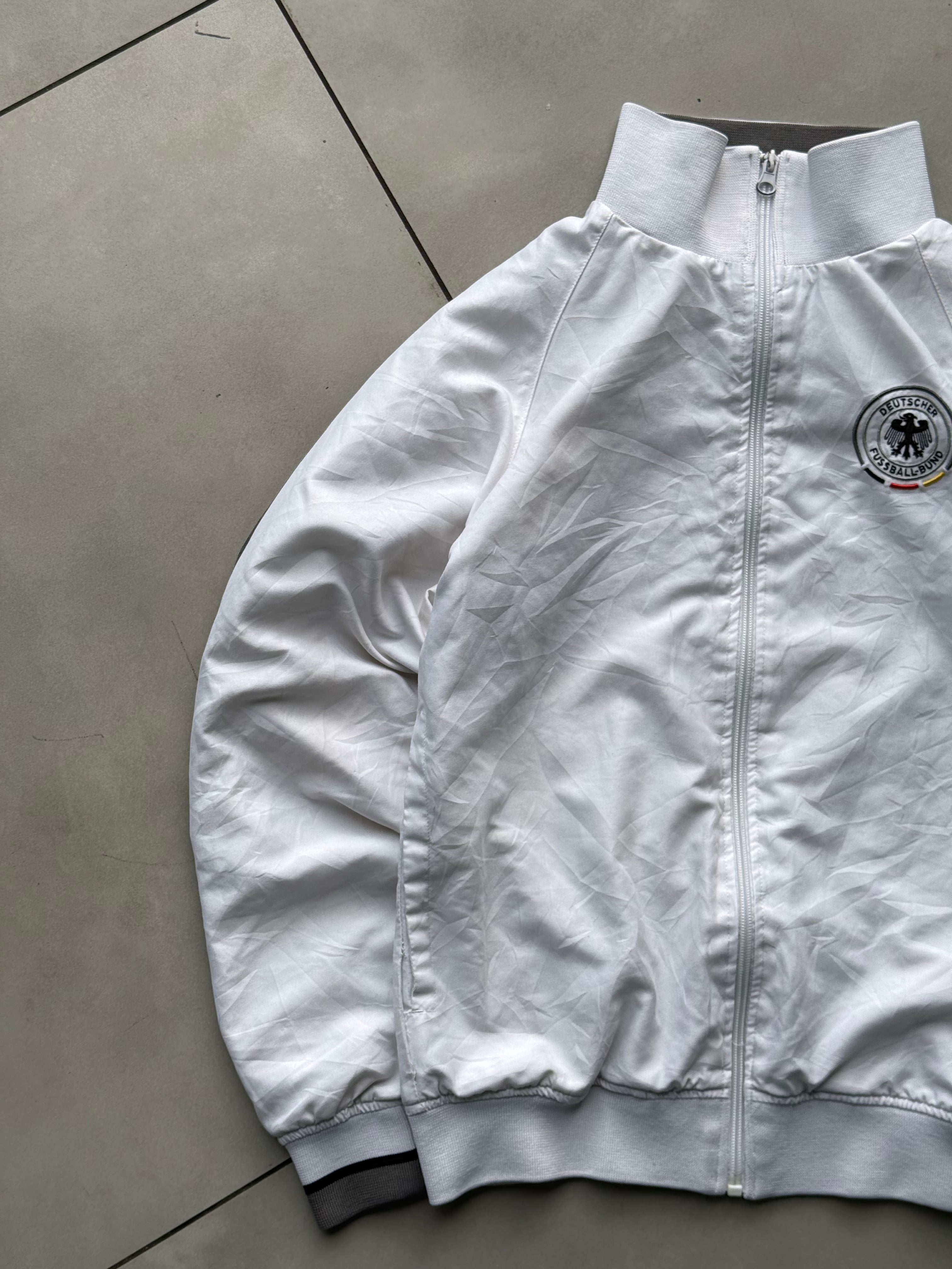 GERMAN VINTAGE FOOTBALL JACKET-M