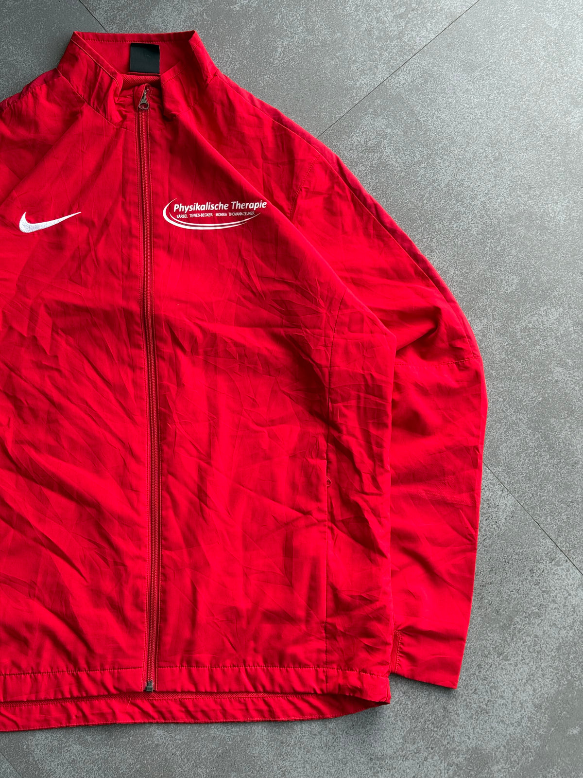 NIKE RED VINTAGE JACKET-L