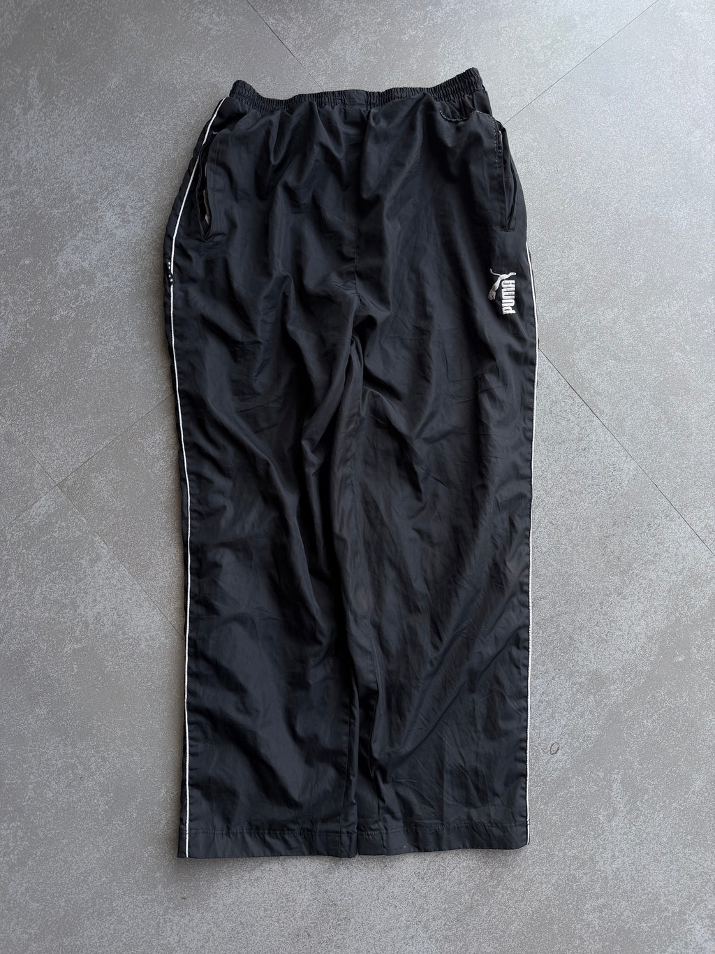PUMA TRACK PANTS-M