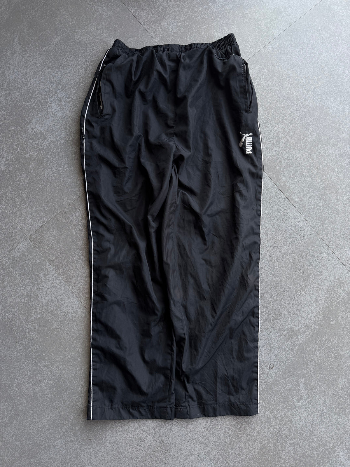 PUMA TRACK PANTS-M