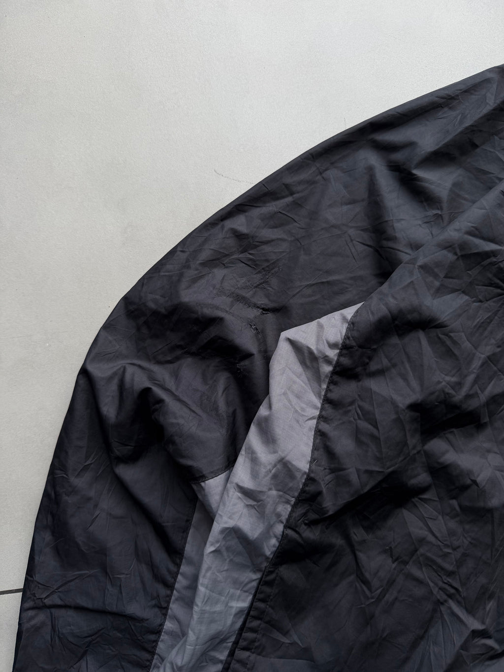 NIKE JACKET BLK -L