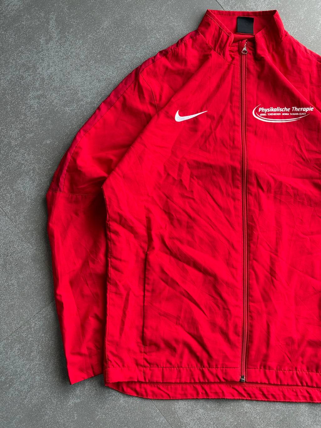 NIKE RED VINTAGE JACKET-L