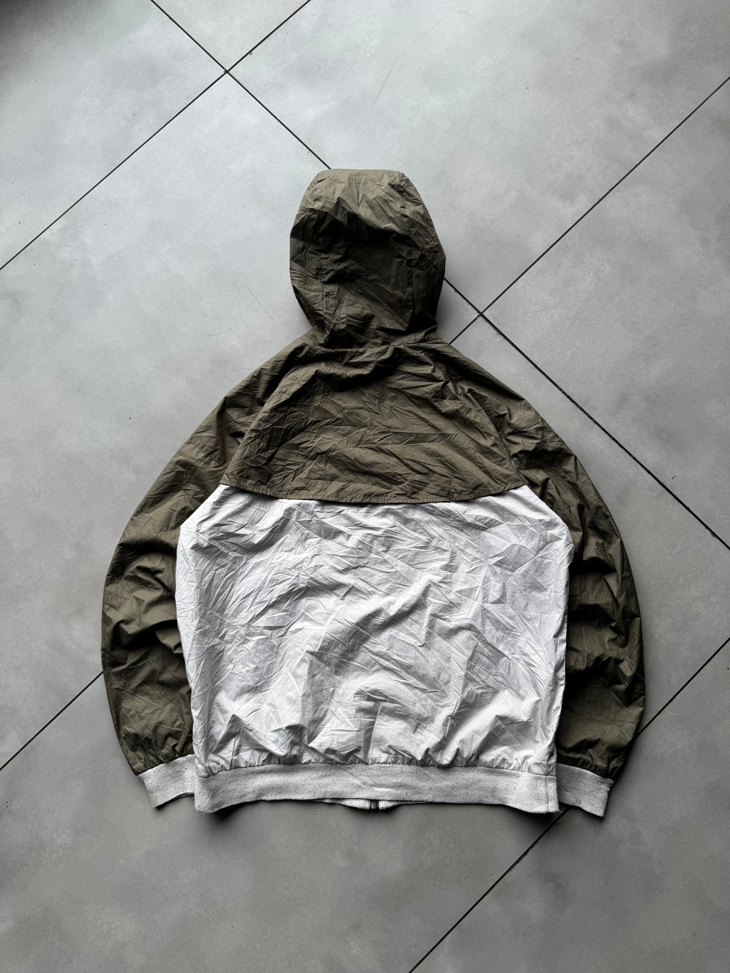 NIKE HOODIED JACKET-L