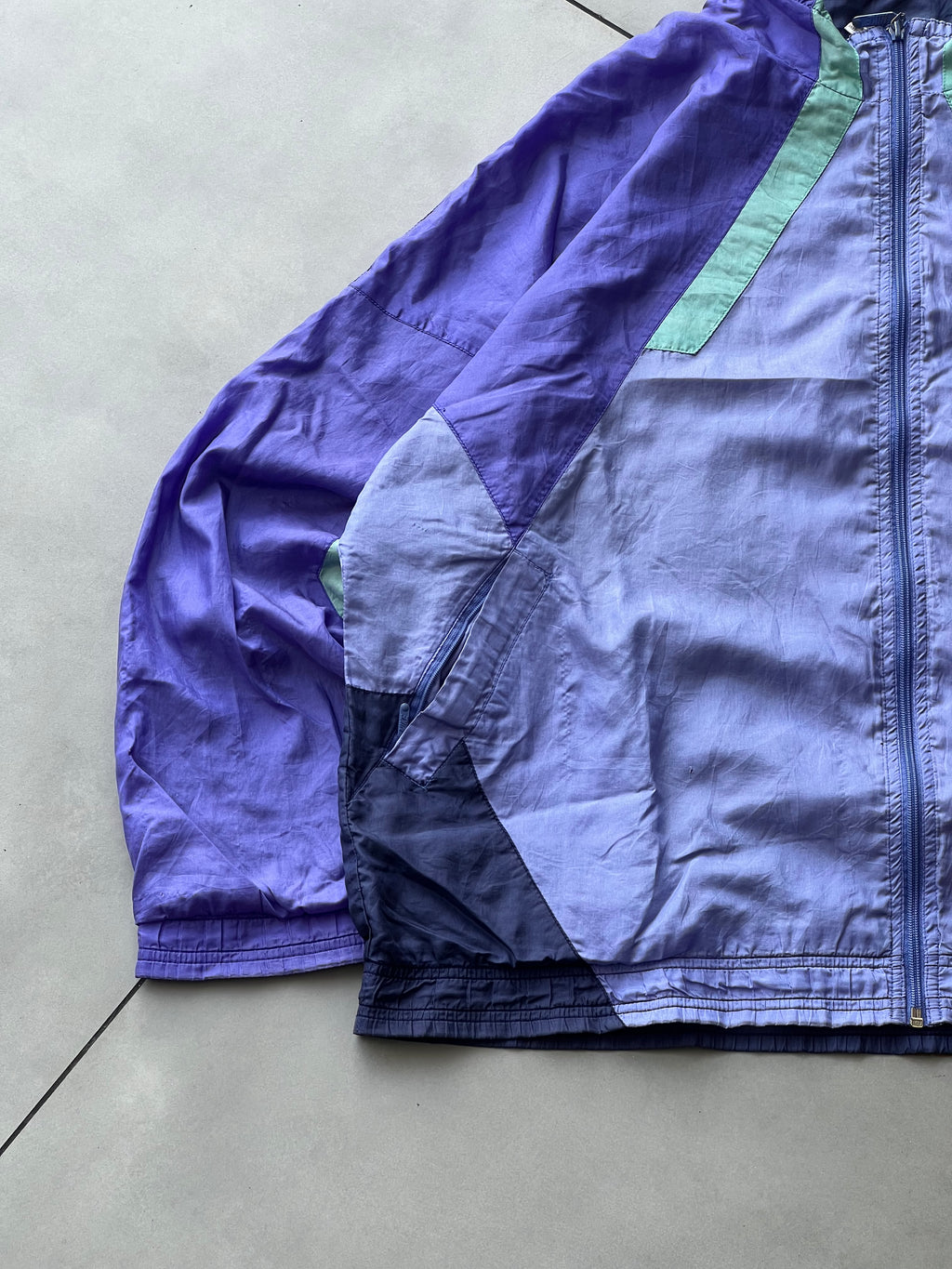 NIKE “JUSTDOIT” VTG JACKET- XXL