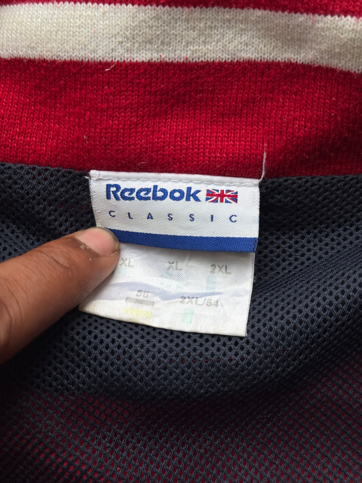VINTAGE REEBOK RED