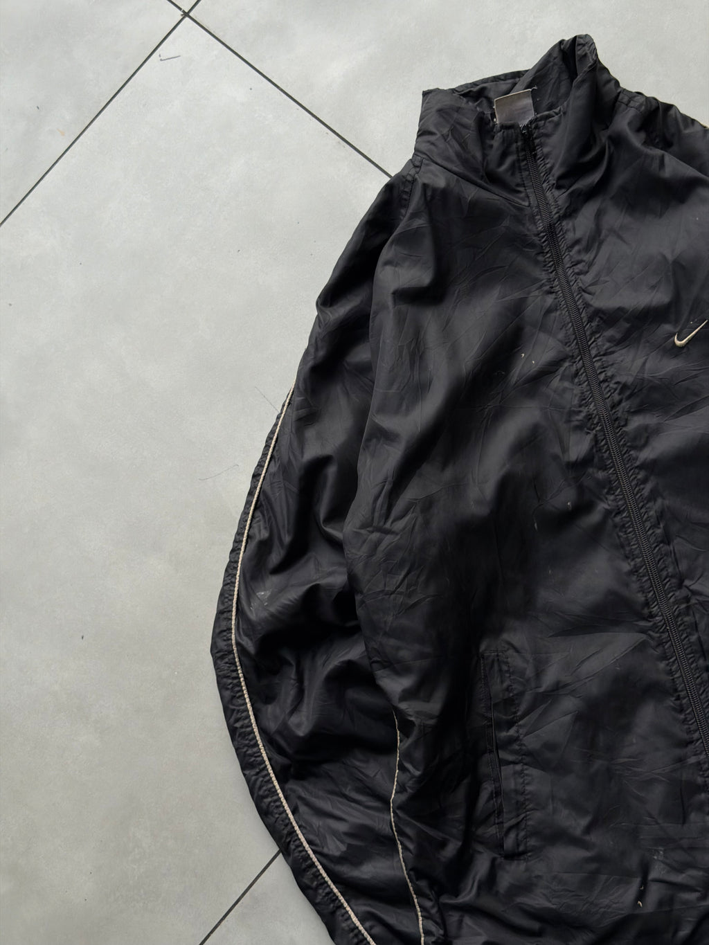 NIKE VINTAGE BLACK- XL