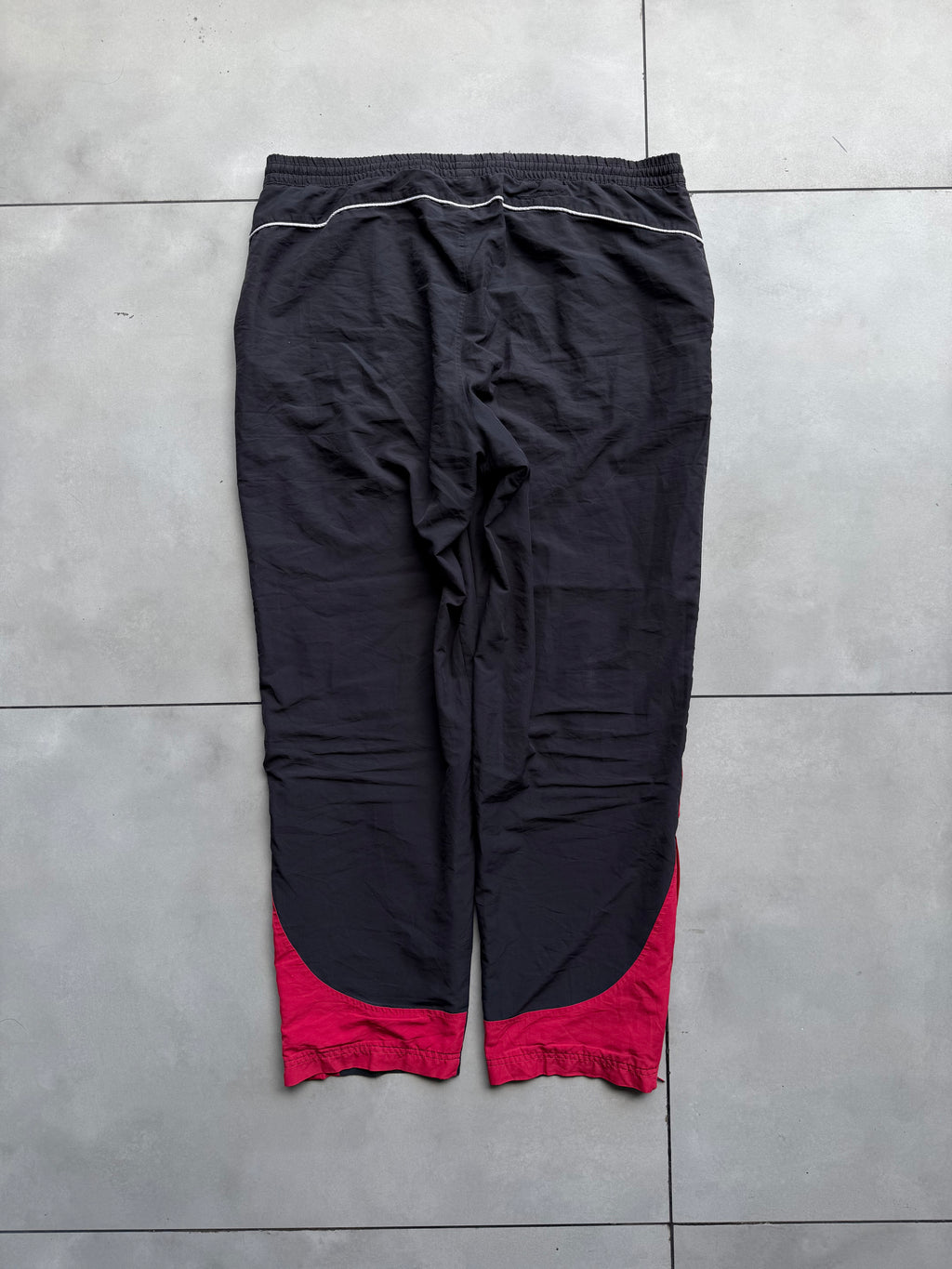 VINEGAR ADIDAS BLACK & RED TRACK [ XXL-40]