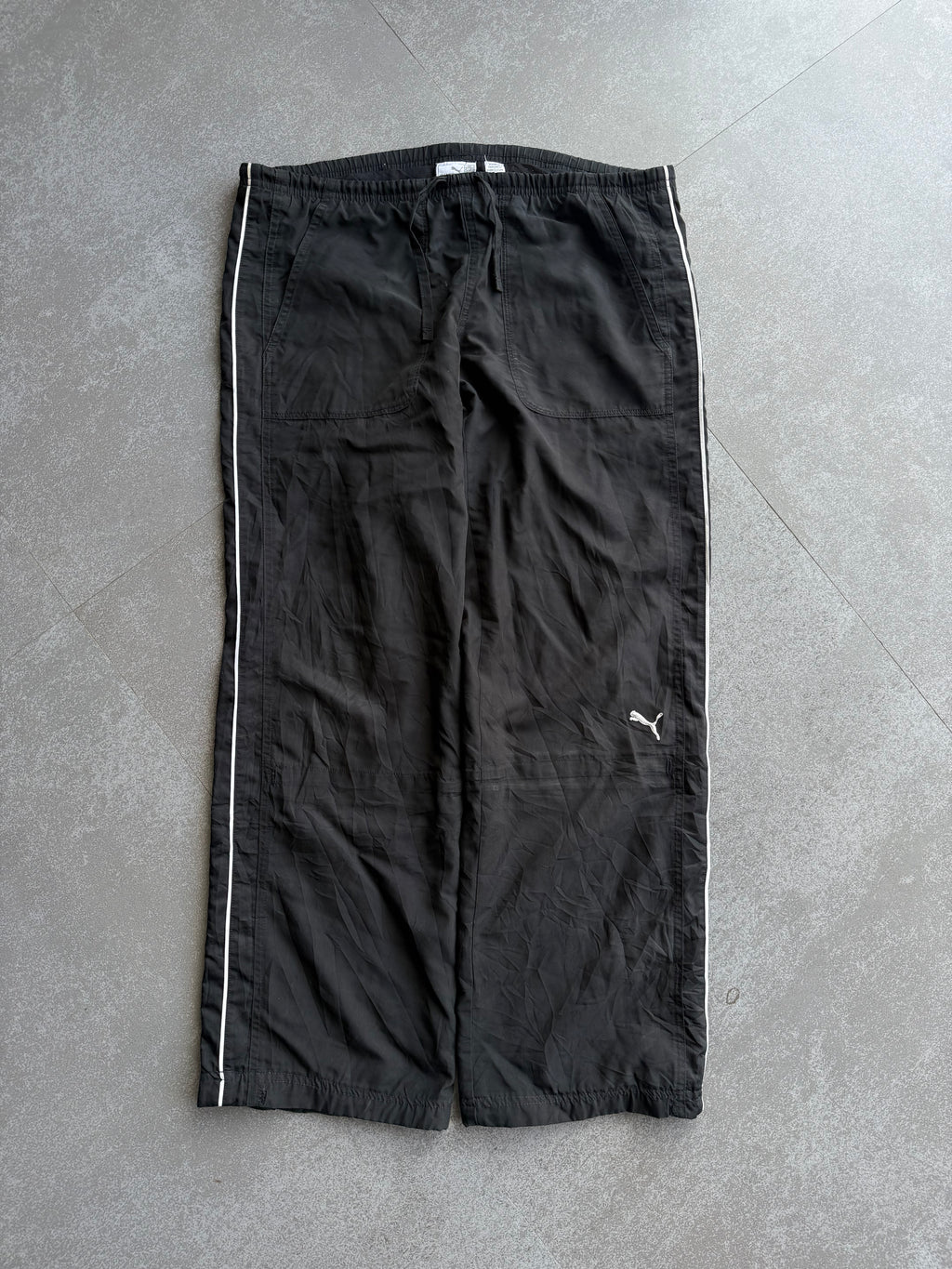 BLACK PUMA TRACK PANTS-L