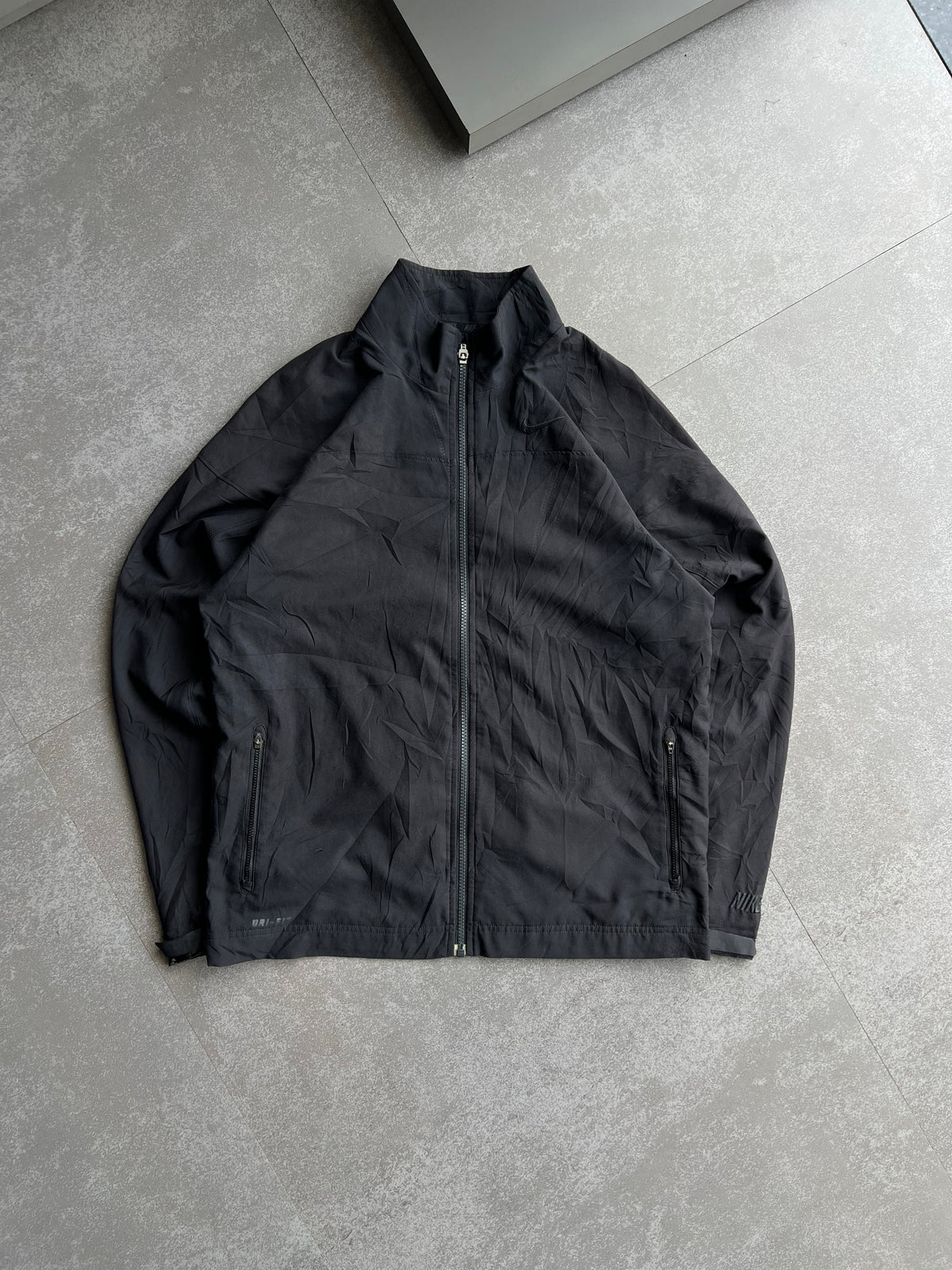 NIKE VINTAGE BLACK -M