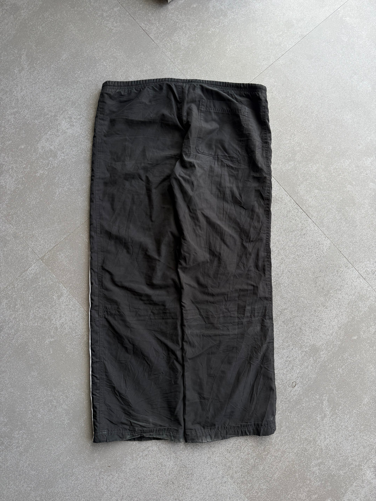 BLACK PUMA TRACK PANTS-L