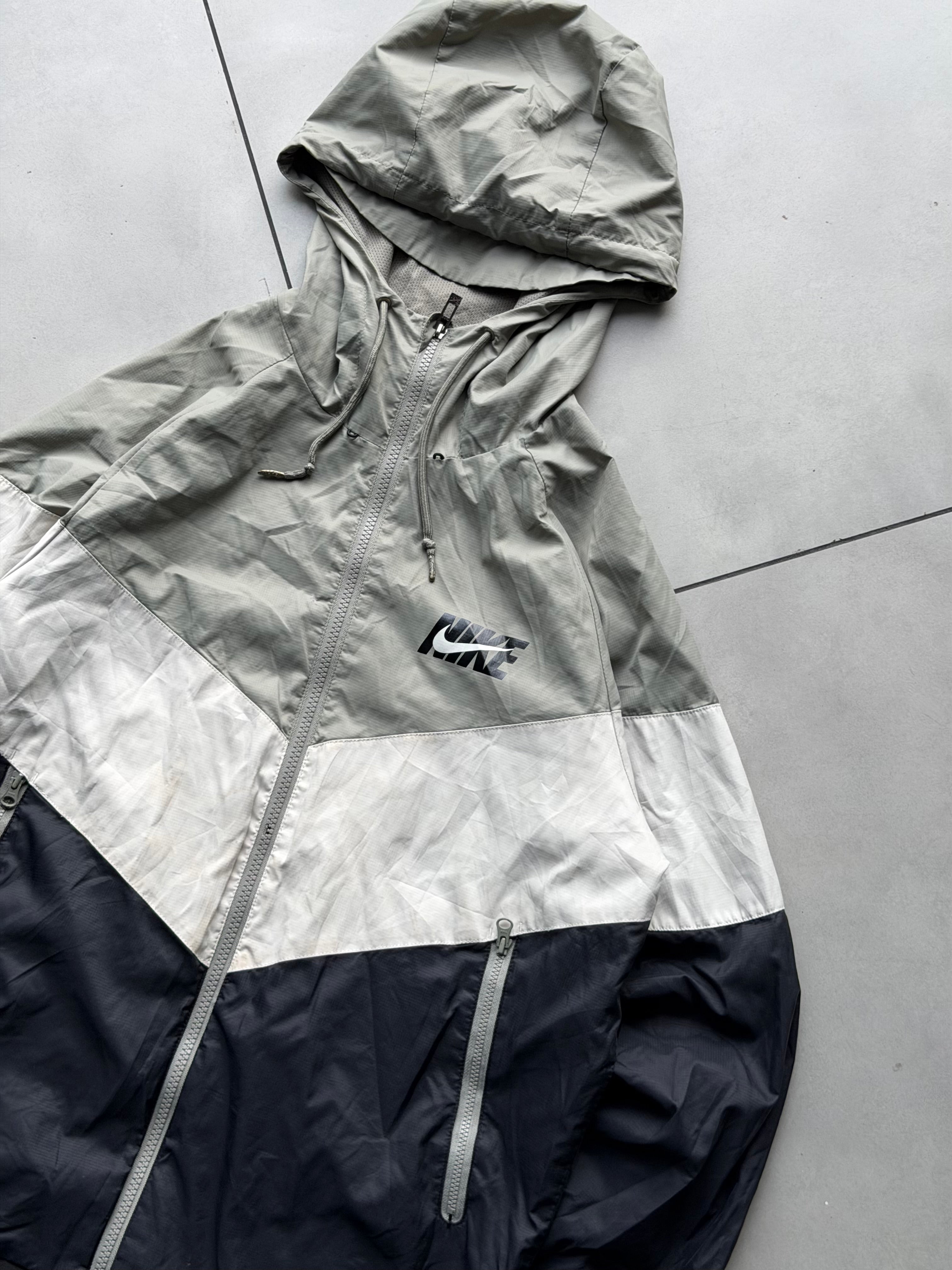 NIKE VINTAGE WINDRUNNER JACKET-L