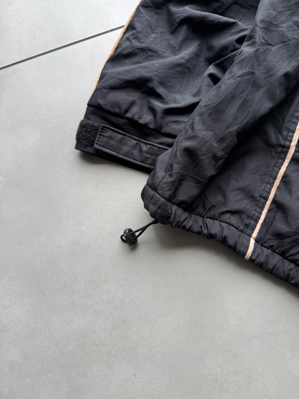 NIKE SWOOSH BLACK VTG JACKET-XL
